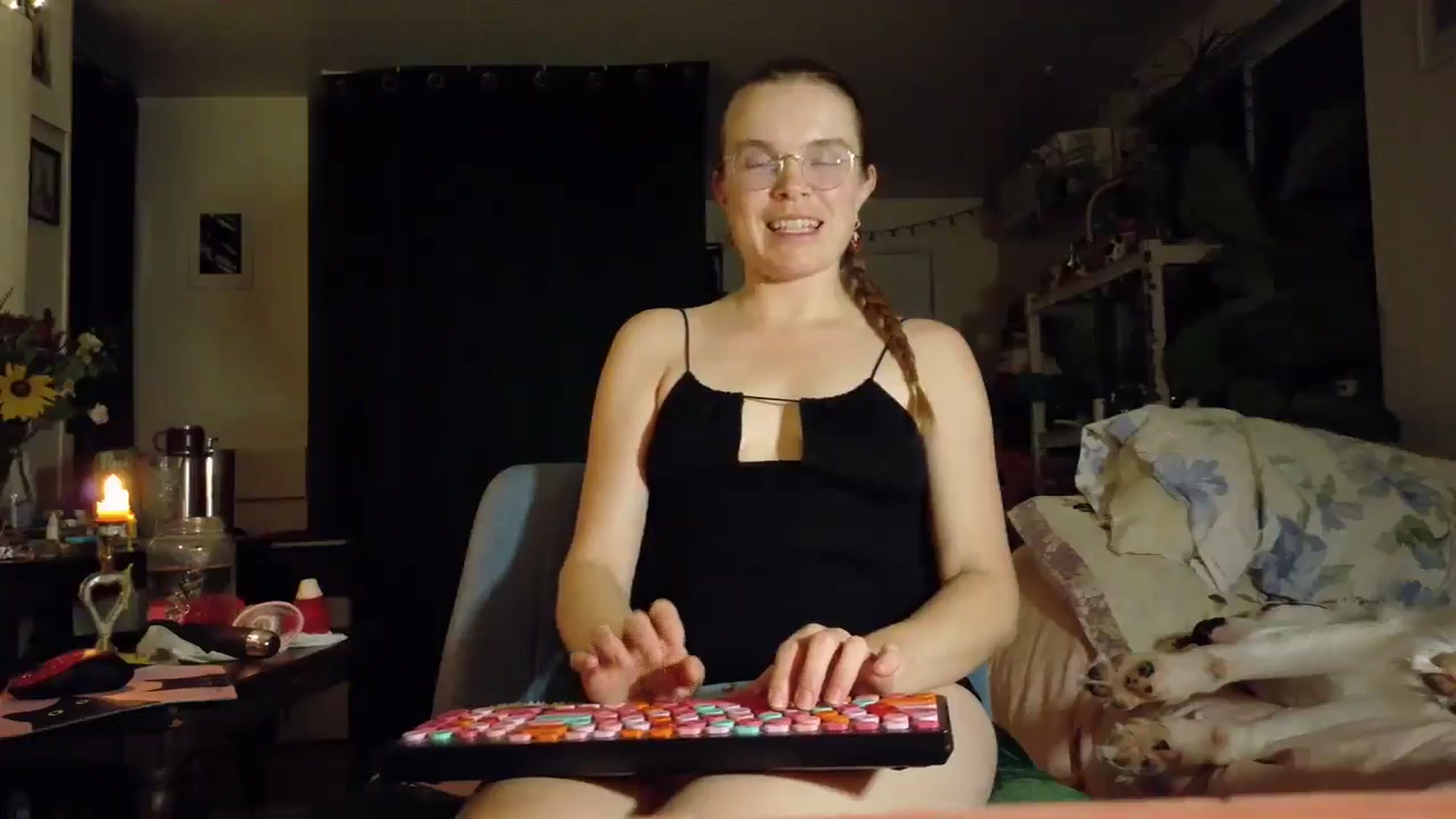 Gallery image thumbnail from Mamaearth's myfreecams stream on, 09/30/2024, 09:07 image 8 of 20