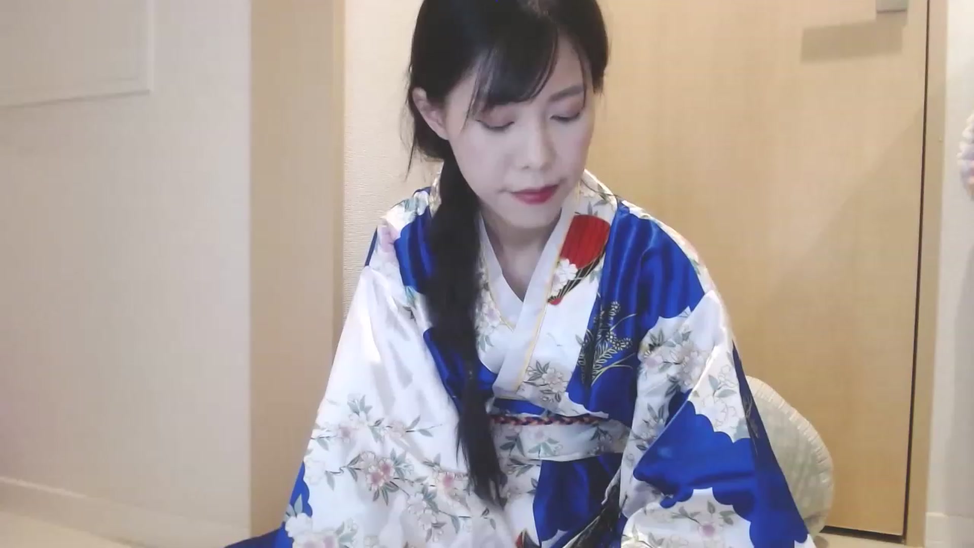 Gallery image thumbnail from Mami_xoxo's myfreecams stream on, 01/05/2023, 12:37 image 9 of 20