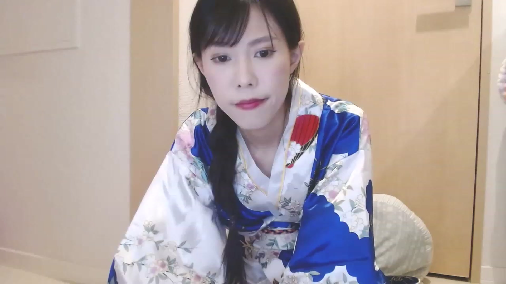 Gallery image thumbnail from Mami_xoxo's myfreecams stream on, 01/05/2023, 12:37 image 8 of 20