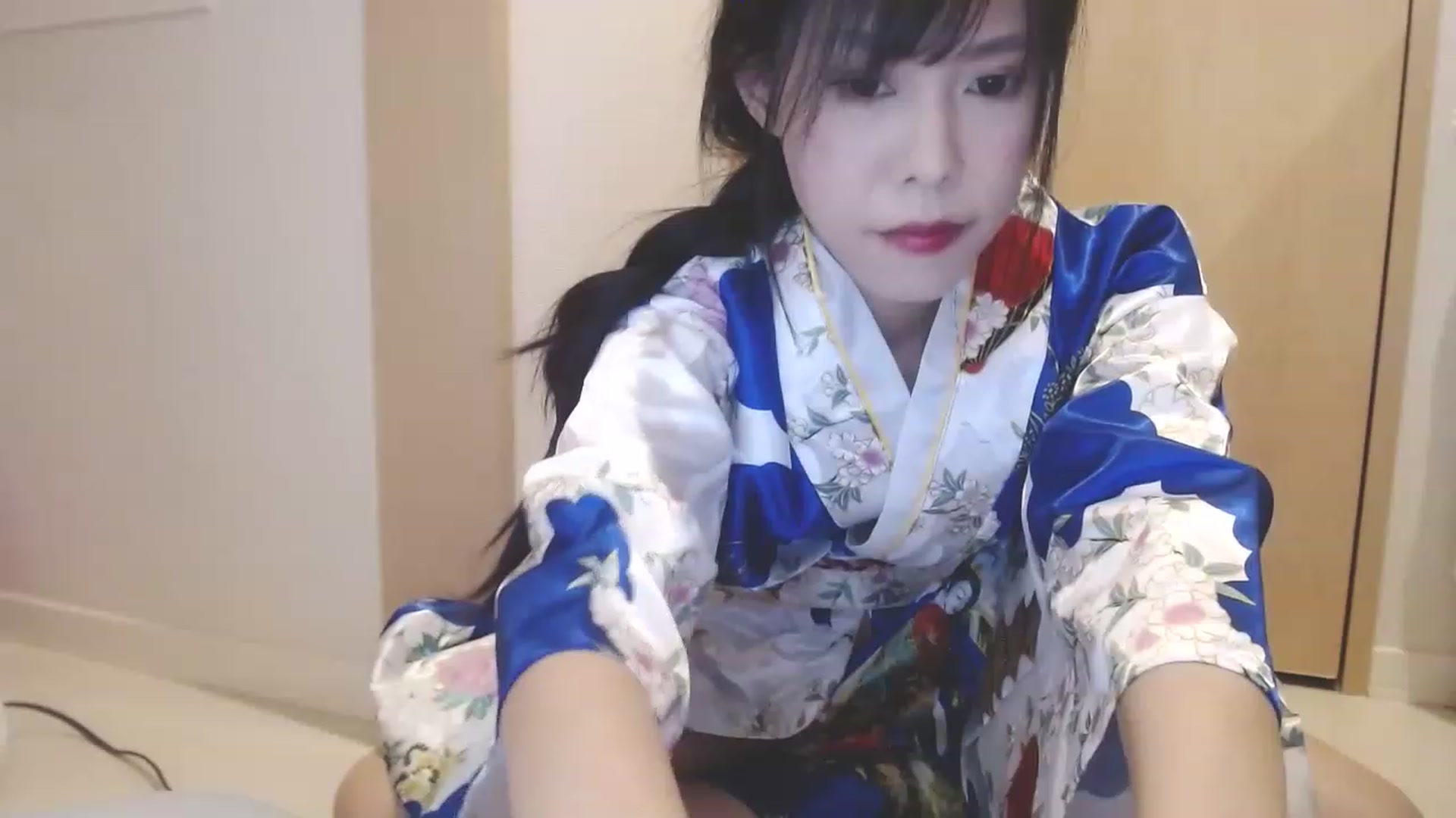 Gallery image thumbnail from Mami_xoxo's myfreecams stream on, 01/05/2023, 12:37 image 7 of 20