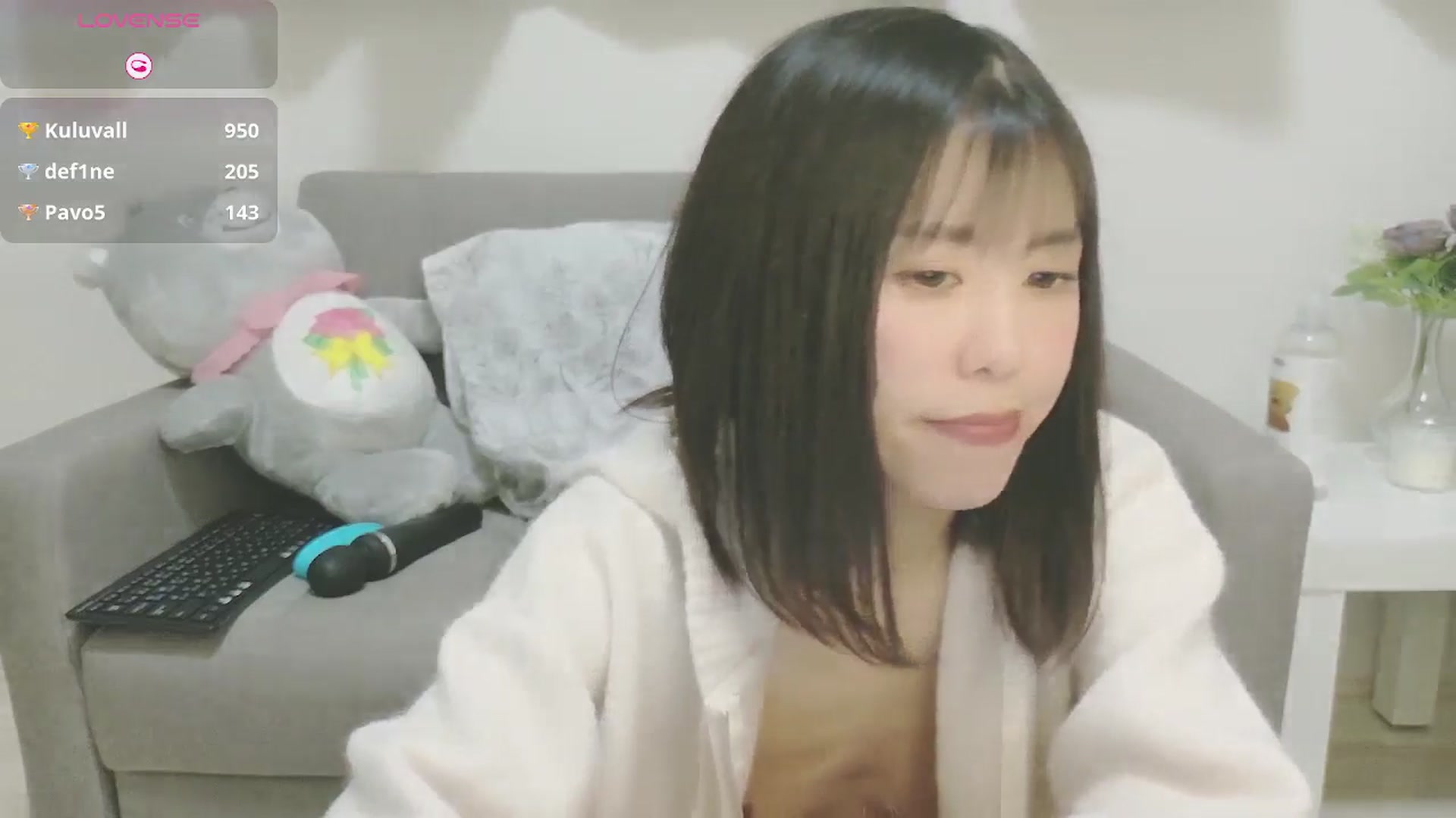 Gallery image thumbnail from Mami_xoxo's myfreecams stream on, 04/26/2025, 16:42 image 10 of 20