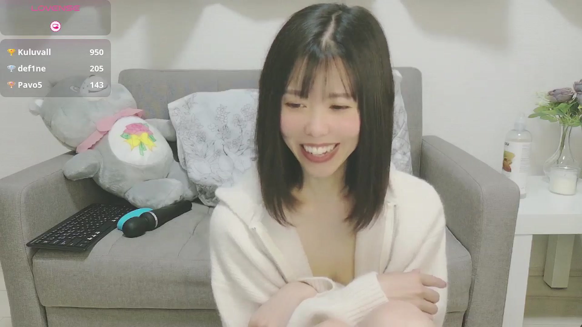 Gallery image thumbnail from Mami_xoxo's myfreecams stream on, 04/26/2025, 16:42 image 16 of 20