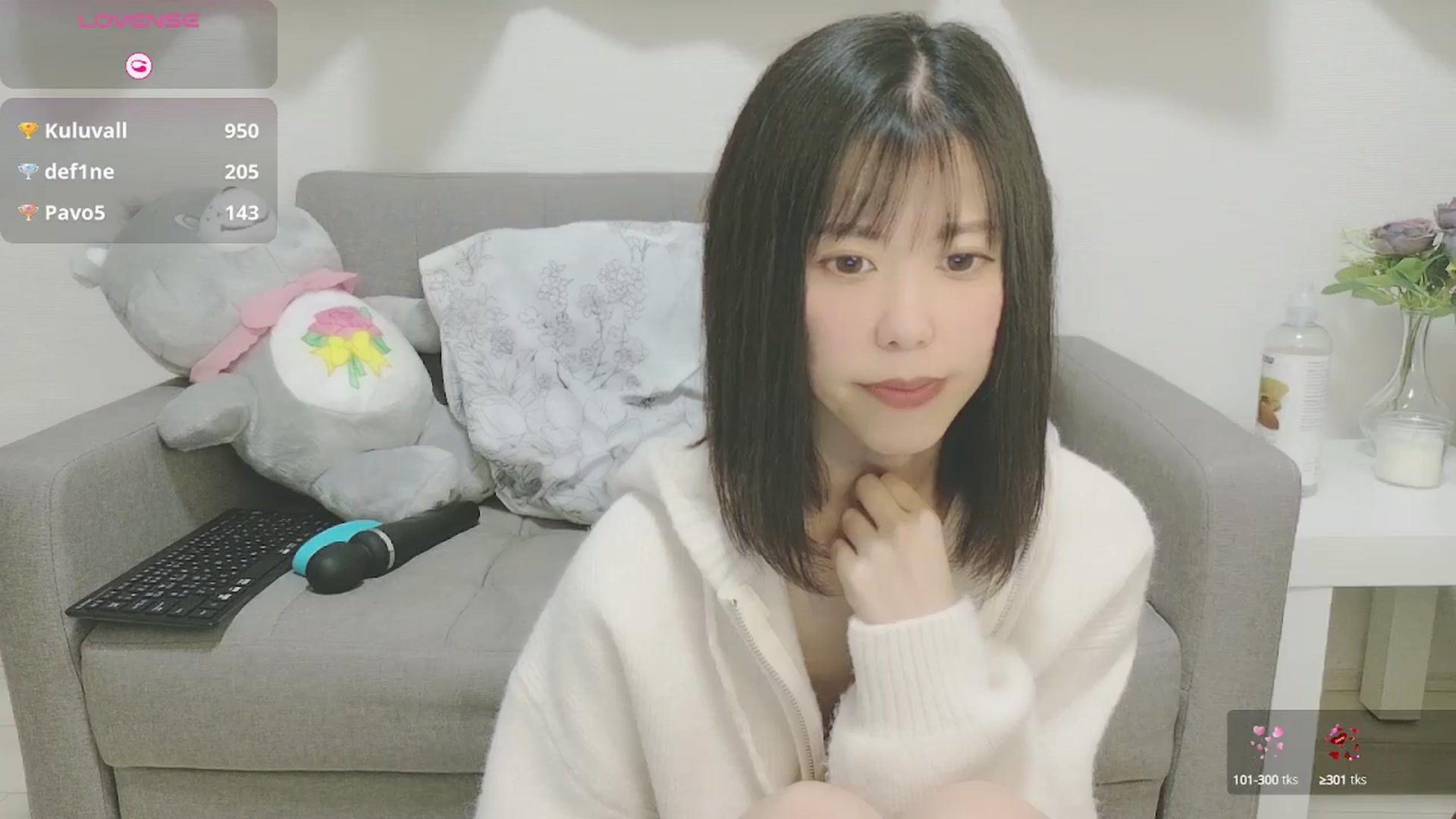 Gallery image thumbnail from Mami_xoxo's myfreecams stream on, 04/26/2025, 16:42 image 19 of 20