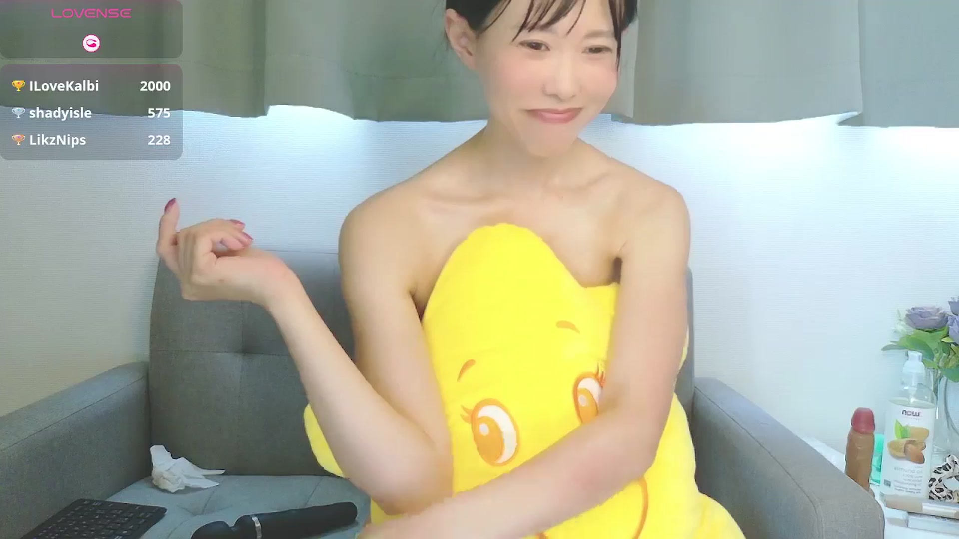 Gallery image thumbnail from Mami_xoxo's myfreecams stream on, 06/17/2025, 02:41 image 18 of 20