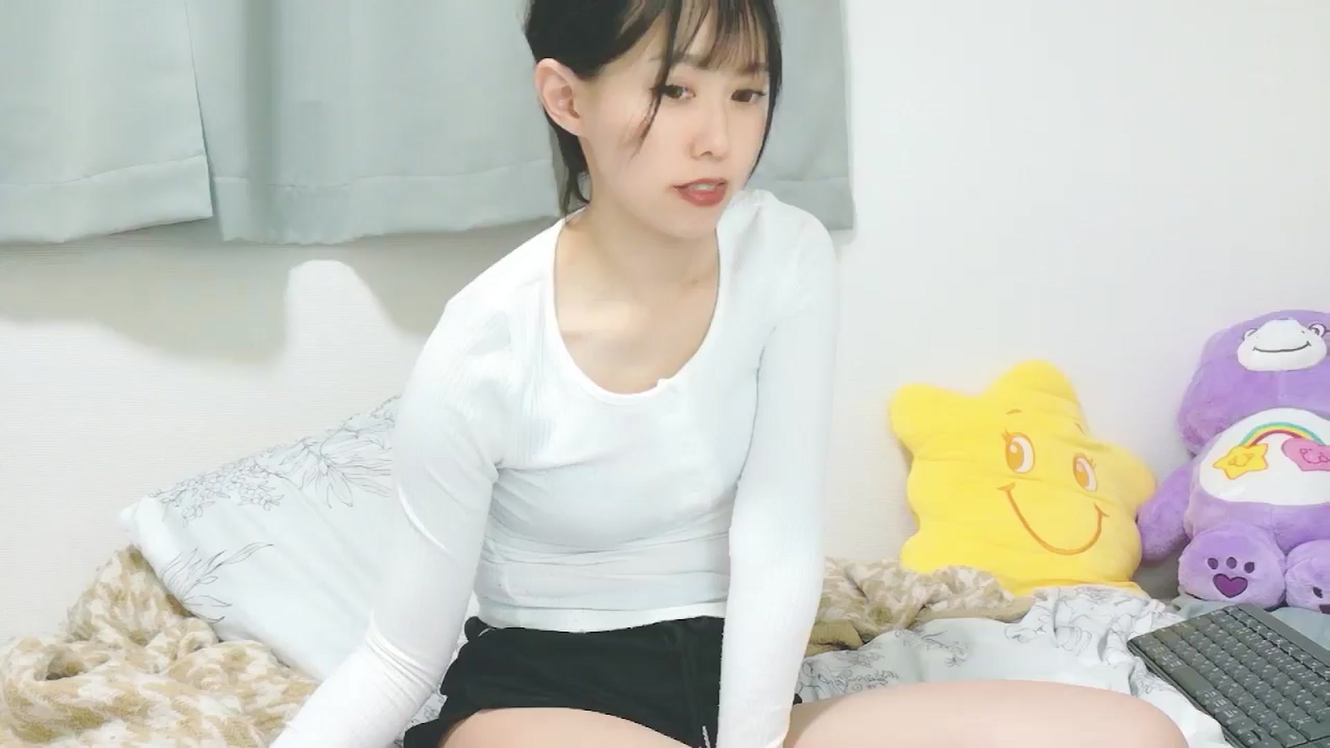 Gallery image thumbnail from Mami_xoxo's myfreecams stream on, 01/26/2026, 11:46 image 1 of 20