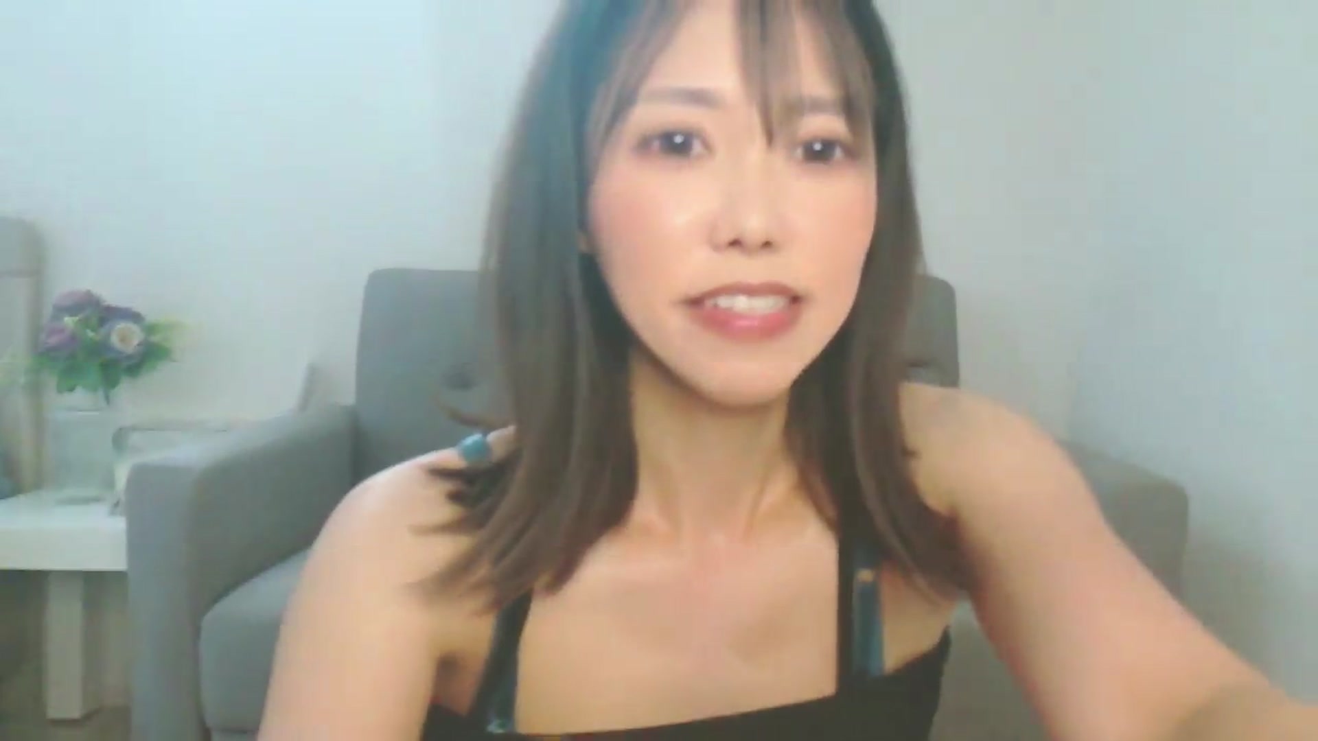 Gallery image thumbnail from Mami_xoxo's myfreecams stream on, 05/29/2026, 03:19 image 8 of 20