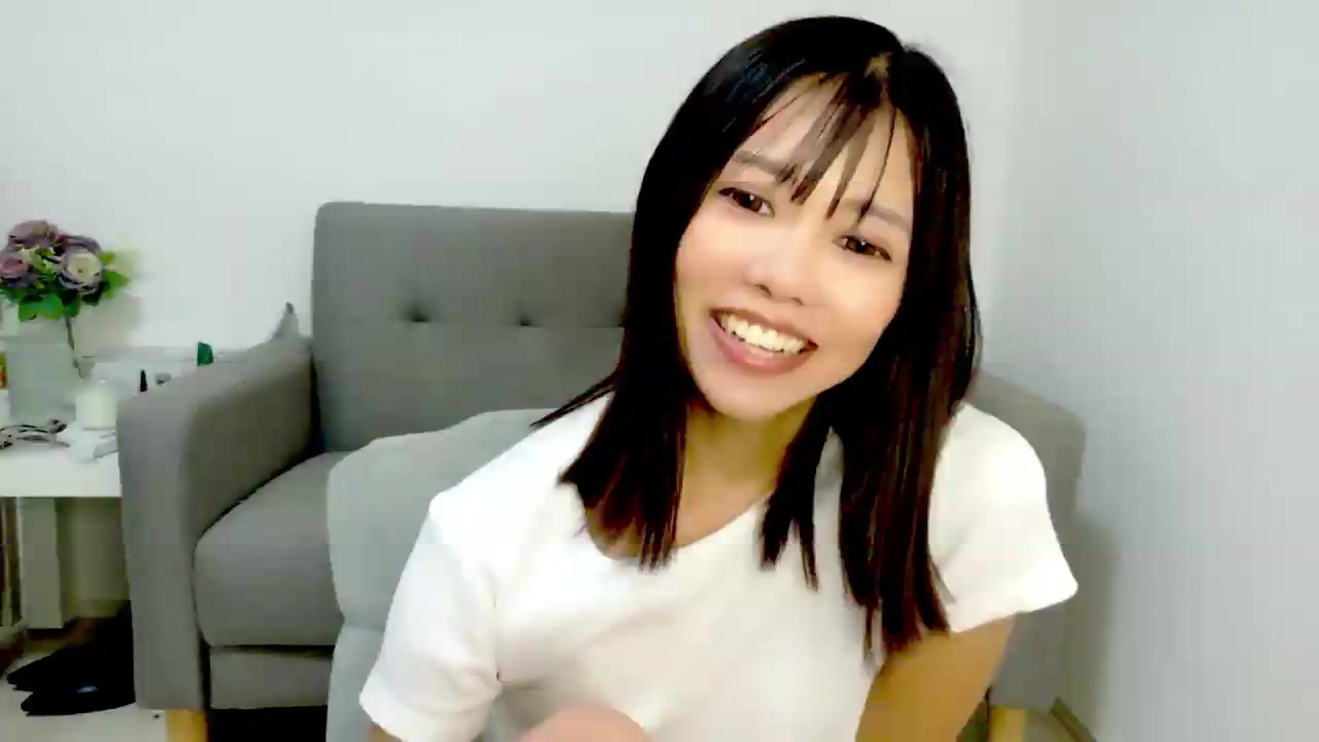 Gallery image thumbnail from Mami_xoxo's myfreecams stream on, 08/14/2026, 16:34 image 1 of 20