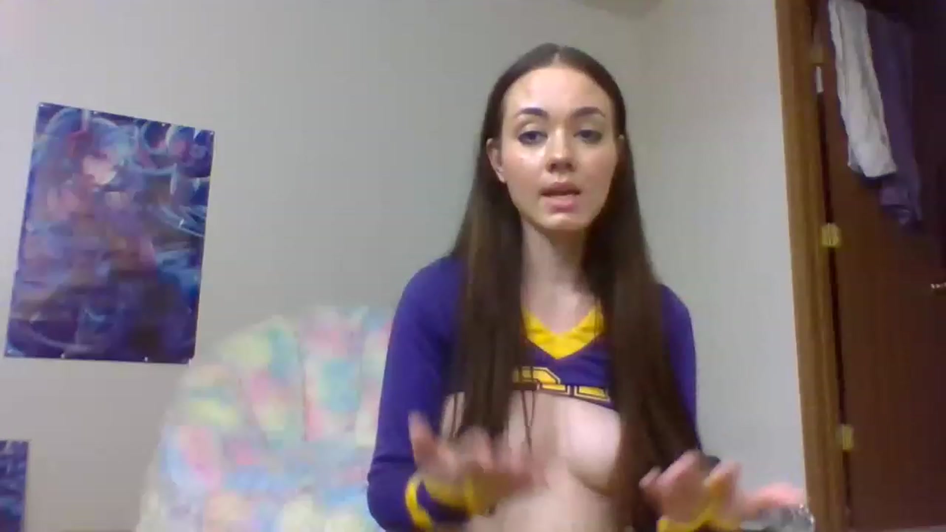 Gallery image thumbnail from Mandeigh's myfreecams stream on, 06/18/2023, 09:29 image 13 of 20
