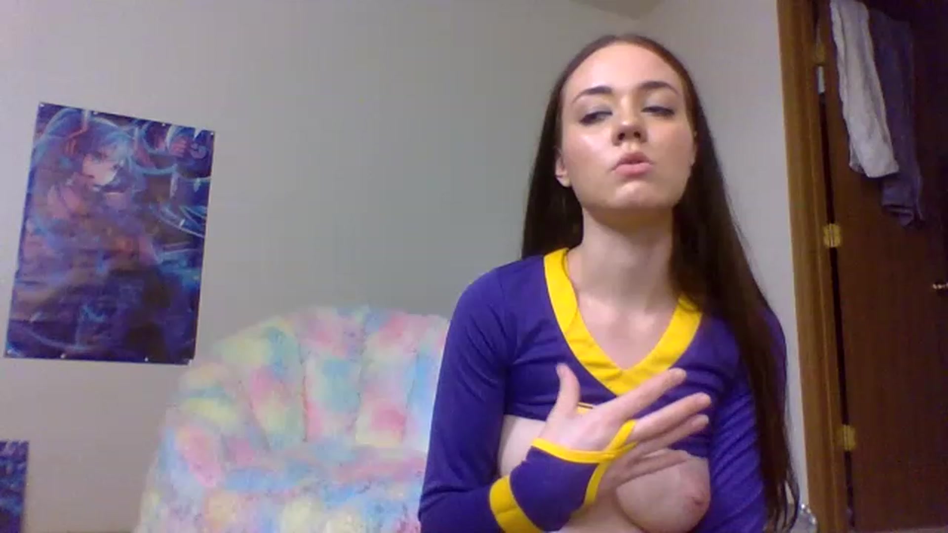 Gallery image thumbnail from Mandeigh's myfreecams stream on, 06/18/2023, 09:29 image 15 of 20