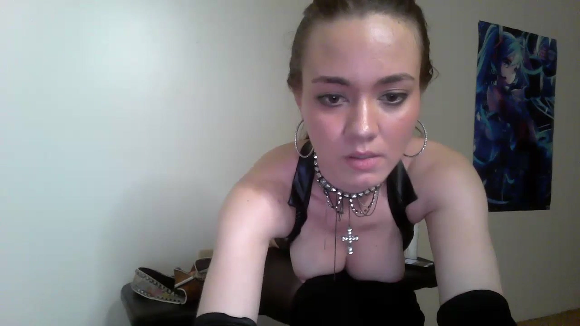 Gallery image thumbnail from Mandeigh's myfreecams stream on, 06/29/2023, 07:33 image 17 of 20