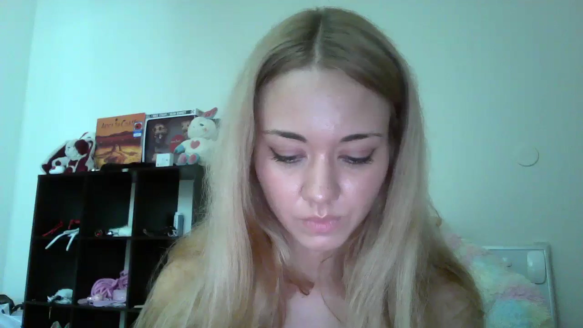Gallery image thumbnail from Mandeigh's myfreecams stream on, 10/30/2023, 07:48 image 17 of 20