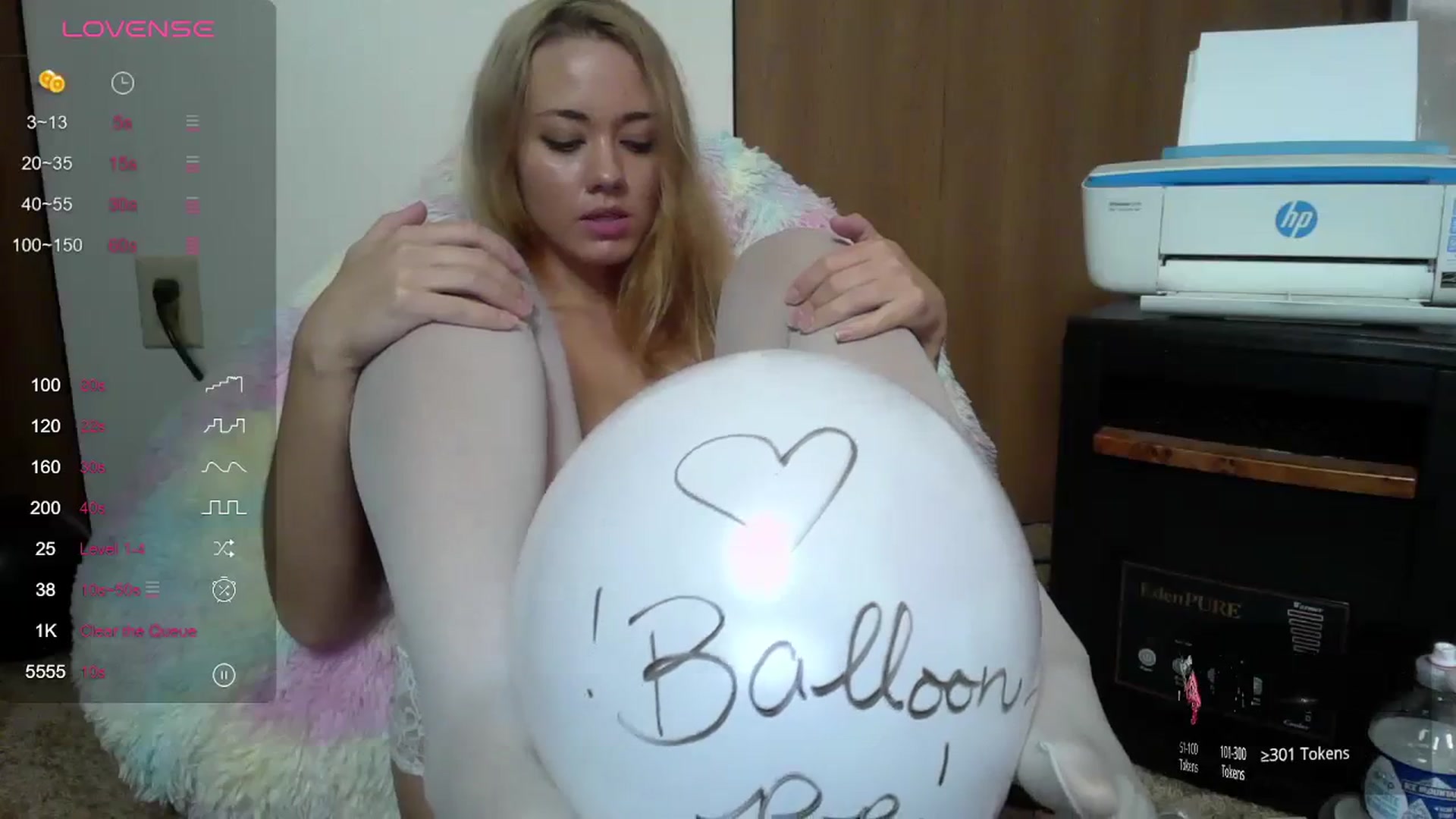 Gallery image thumbnail from Mandeigh's myfreecams stream on, 11/20/2023, 07:50 image 12 of 20