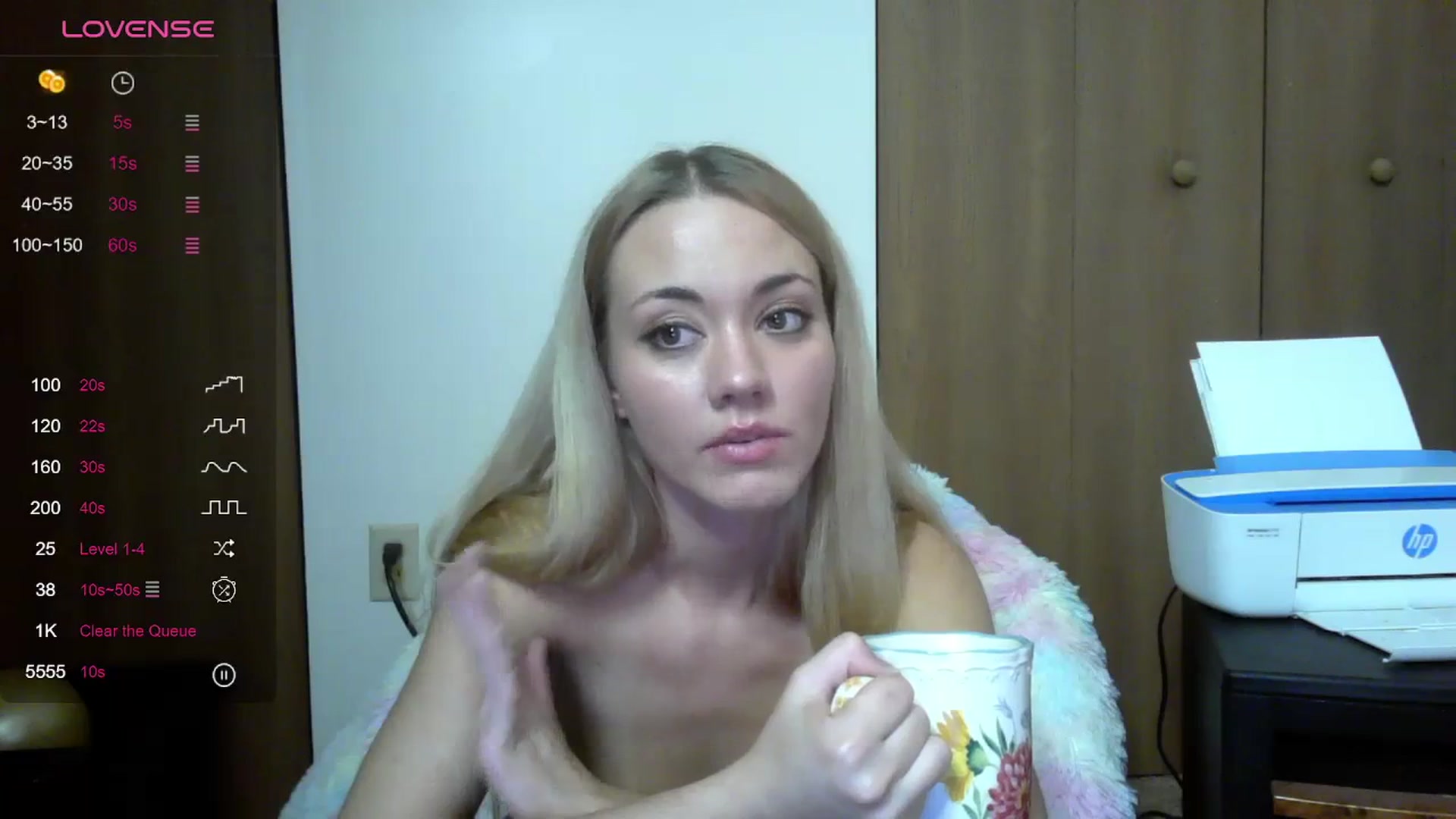 Gallery image thumbnail from Mandeigh's myfreecams stream on, 11/26/2023, 08:15 image 8 of 20