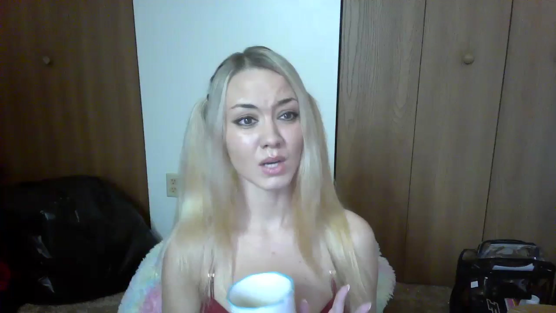 Gallery image thumbnail from Mandeigh's myfreecams stream on, 01/14/2024, 05:02 image 3 of 20