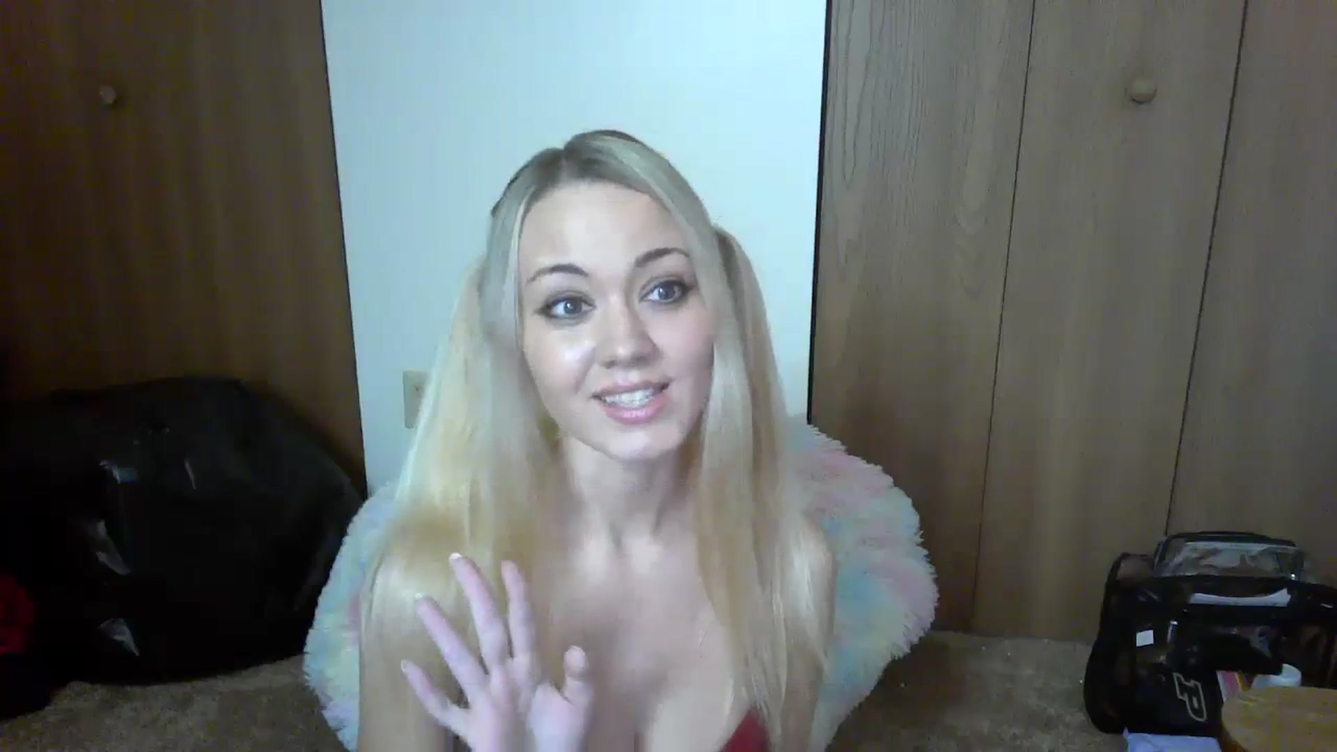 Gallery image thumbnail from Mandeigh's myfreecams stream on, 01/14/2024, 05:02 image 2 of 20