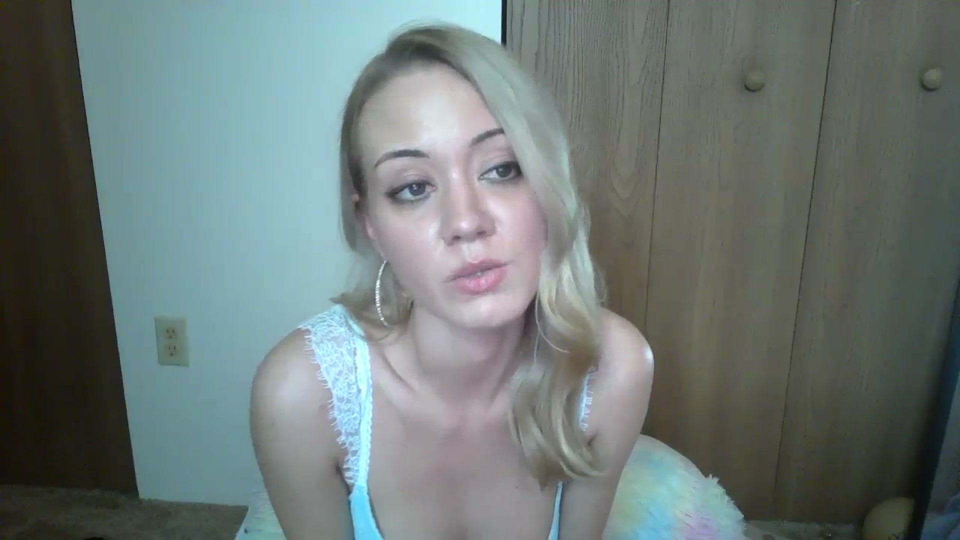 Gallery image thumbnail from Mandeigh's myfreecams stream on, 01/31/2024, 03:55 image 19 of 20