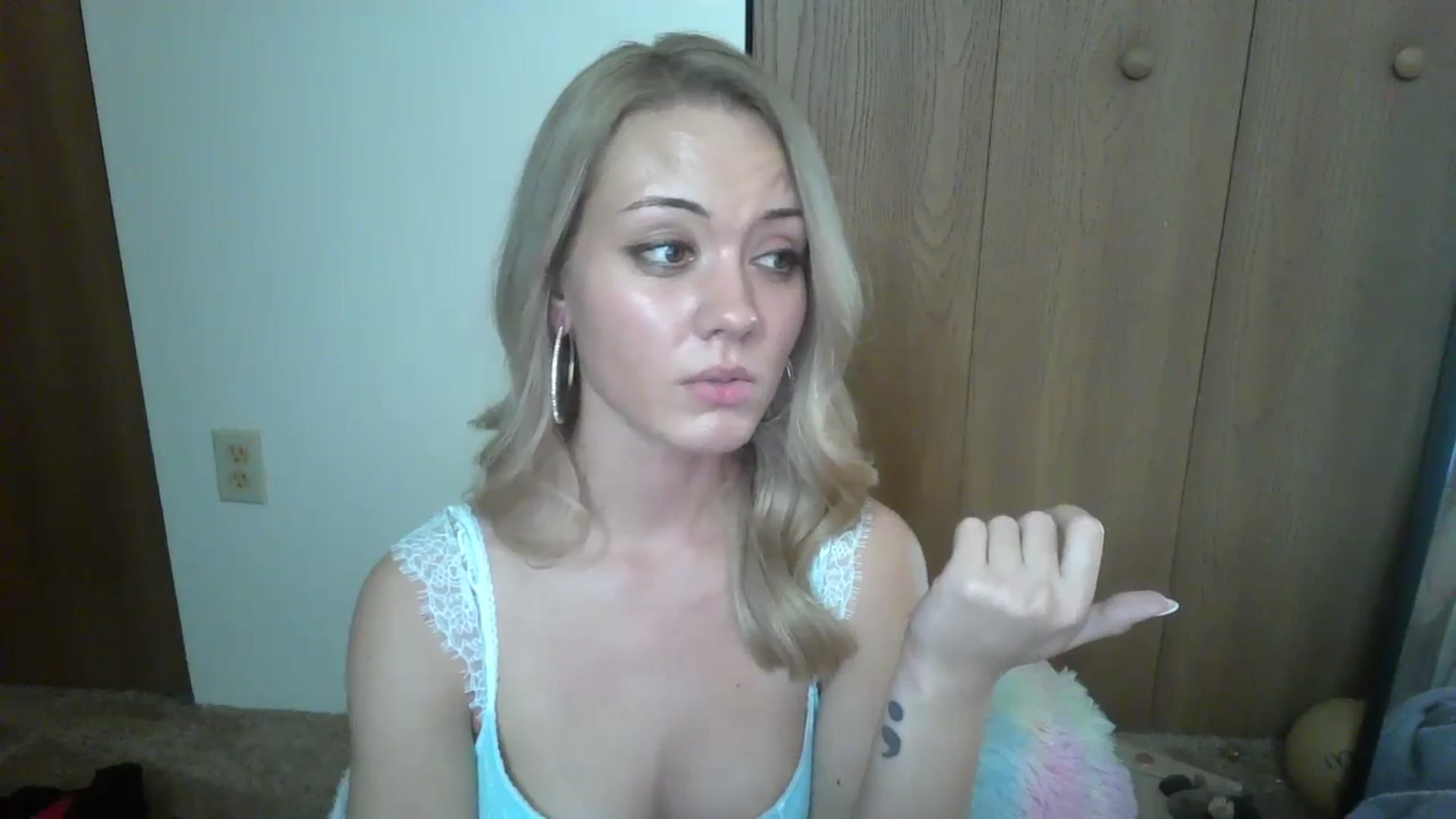 Gallery image thumbnail from Mandeigh's myfreecams stream on, 01/31/2024, 03:55 image 13 of 20