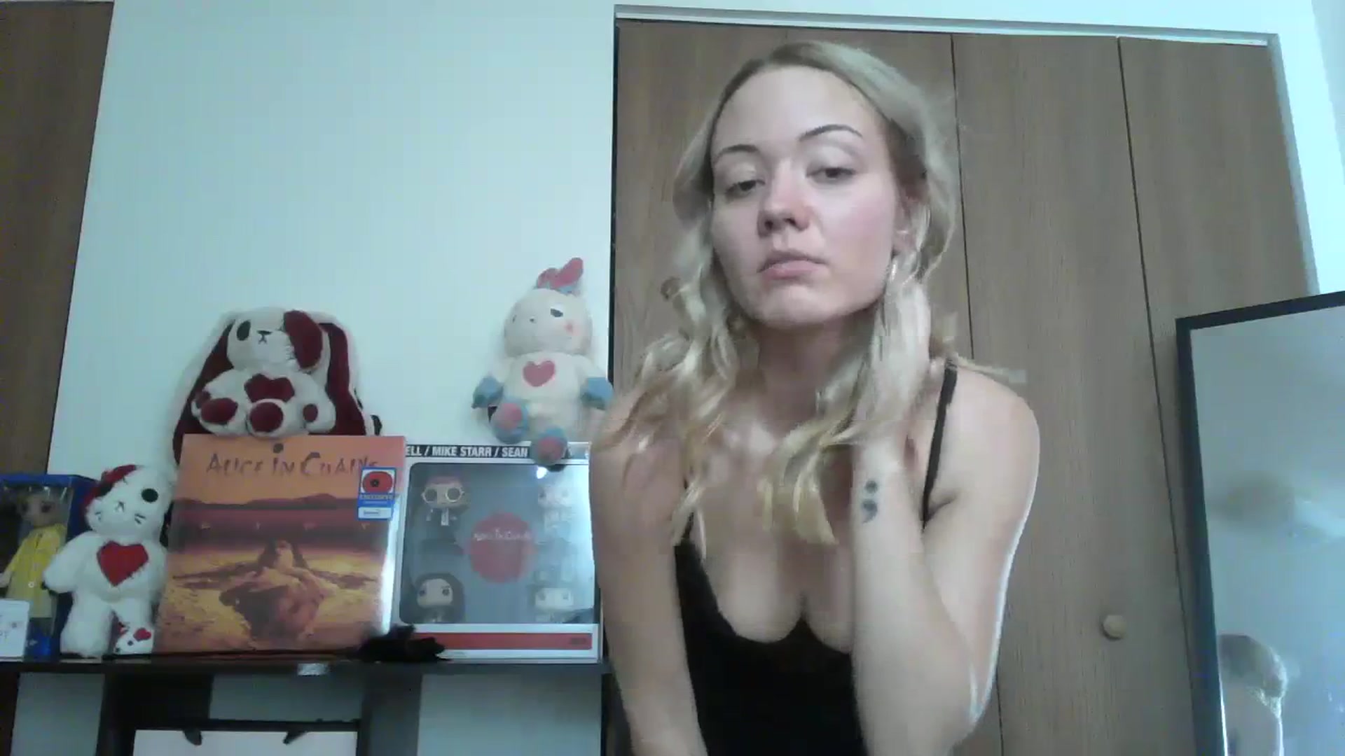 Gallery image thumbnail from Mandeigh's myfreecams stream on, 02/02/2024, 04:18 image 12 of 20