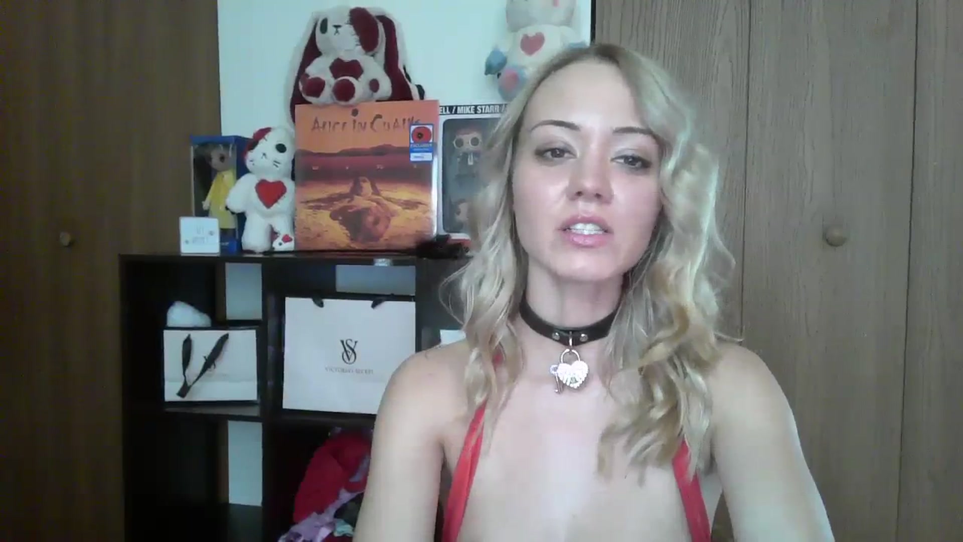 Gallery image thumbnail from Mandeigh's myfreecams stream on, 02/02/2024, 04:18 image 3 of 20