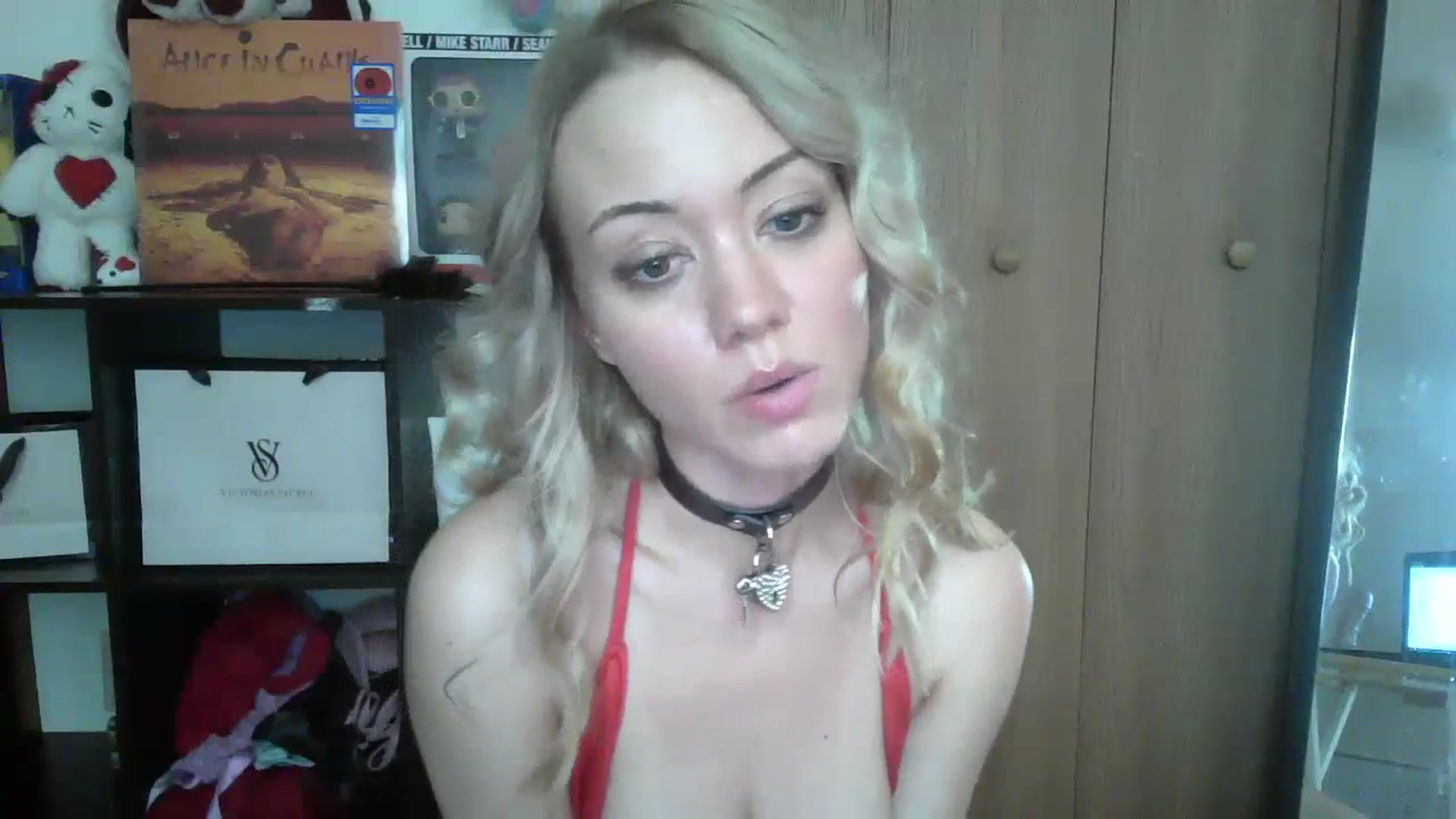 Gallery image thumbnail from Mandeigh's myfreecams stream on, 02/02/2024, 04:18 image 5 of 20