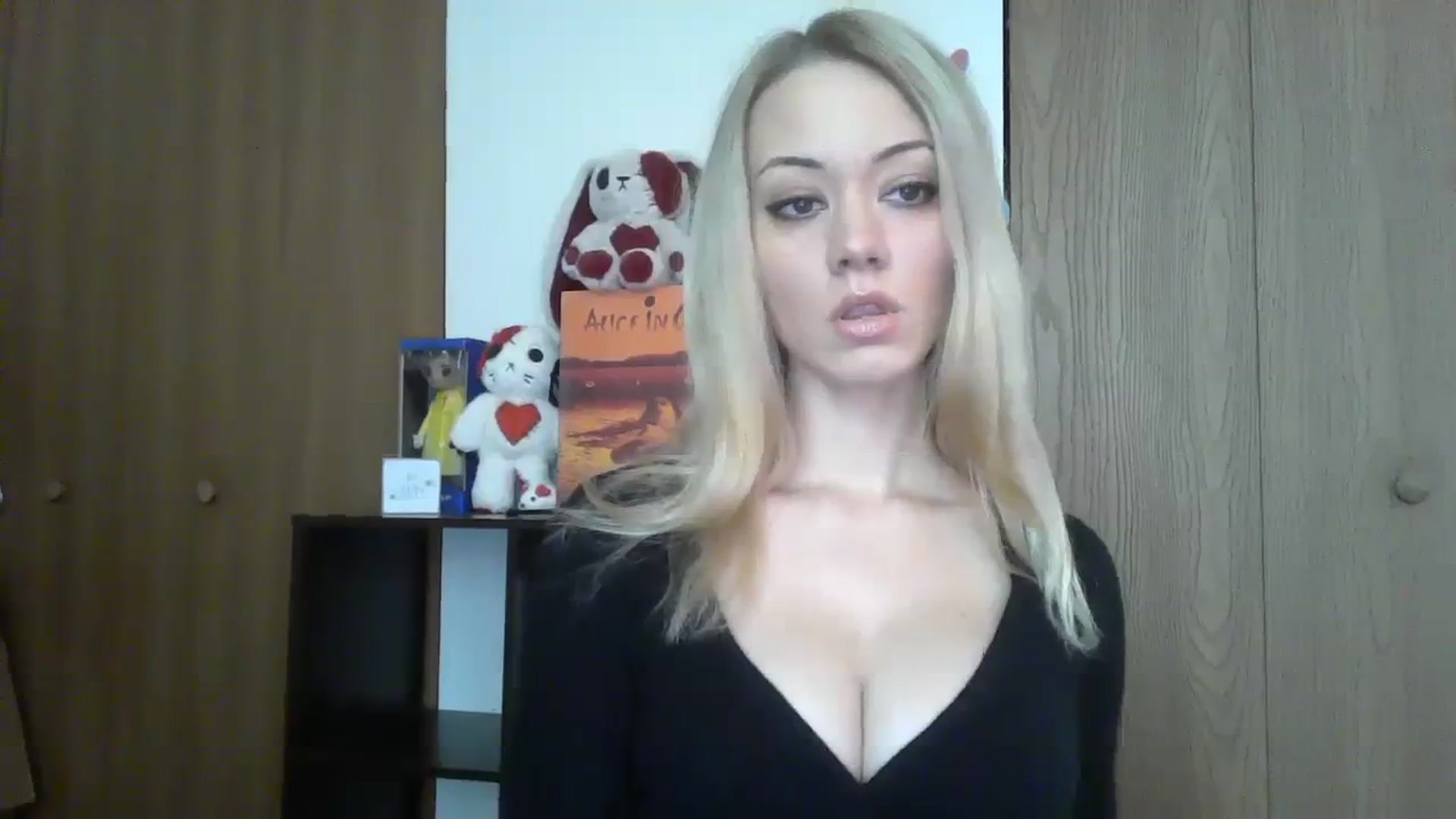 Gallery image thumbnail from Mandeigh's myfreecams stream on, 02/06/2024, 20:42 image 14 of 20