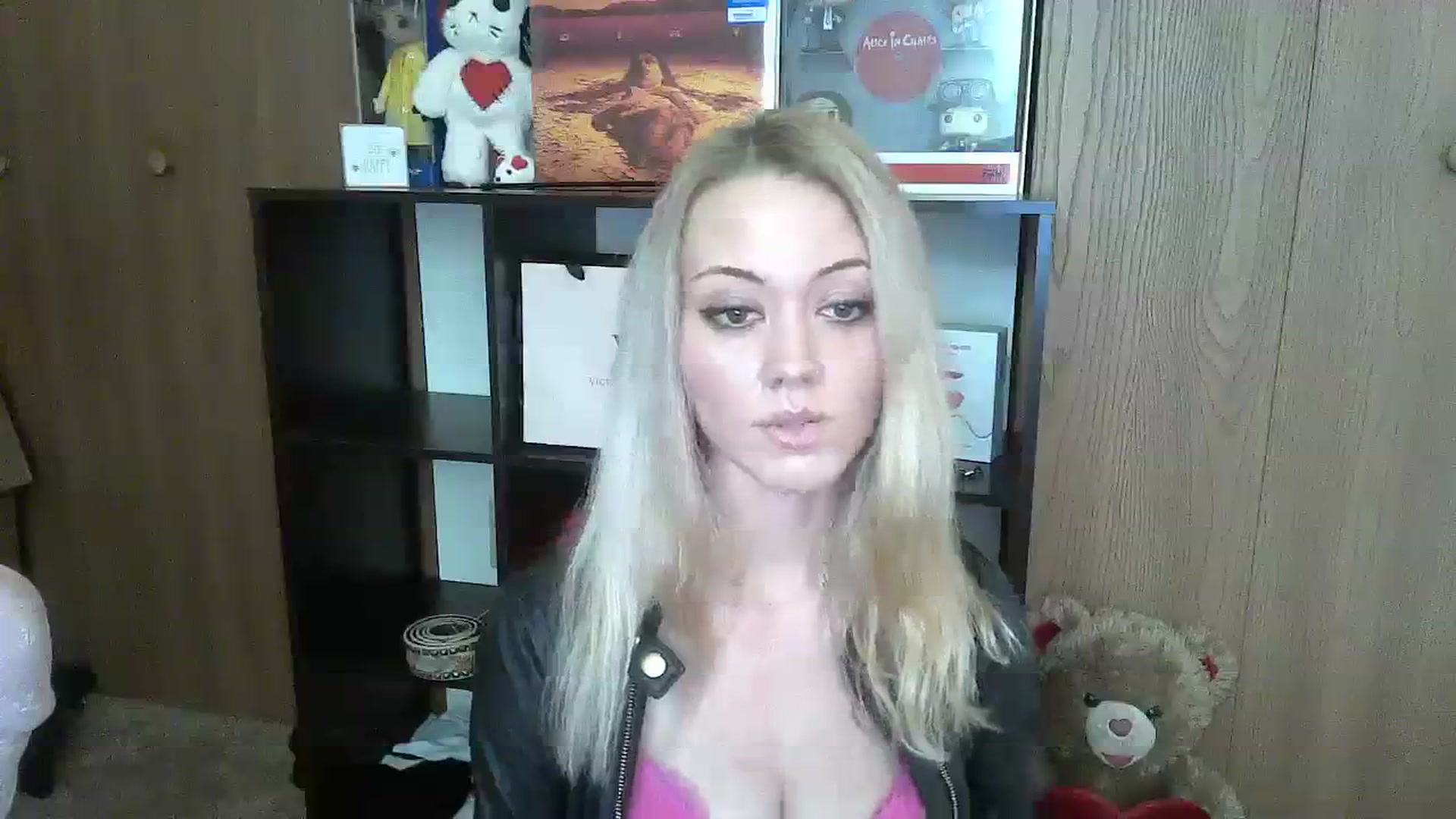 Gallery image thumbnail from Mandeigh's myfreecams stream on, 02/07/2024, 03:00 image 16 of 20