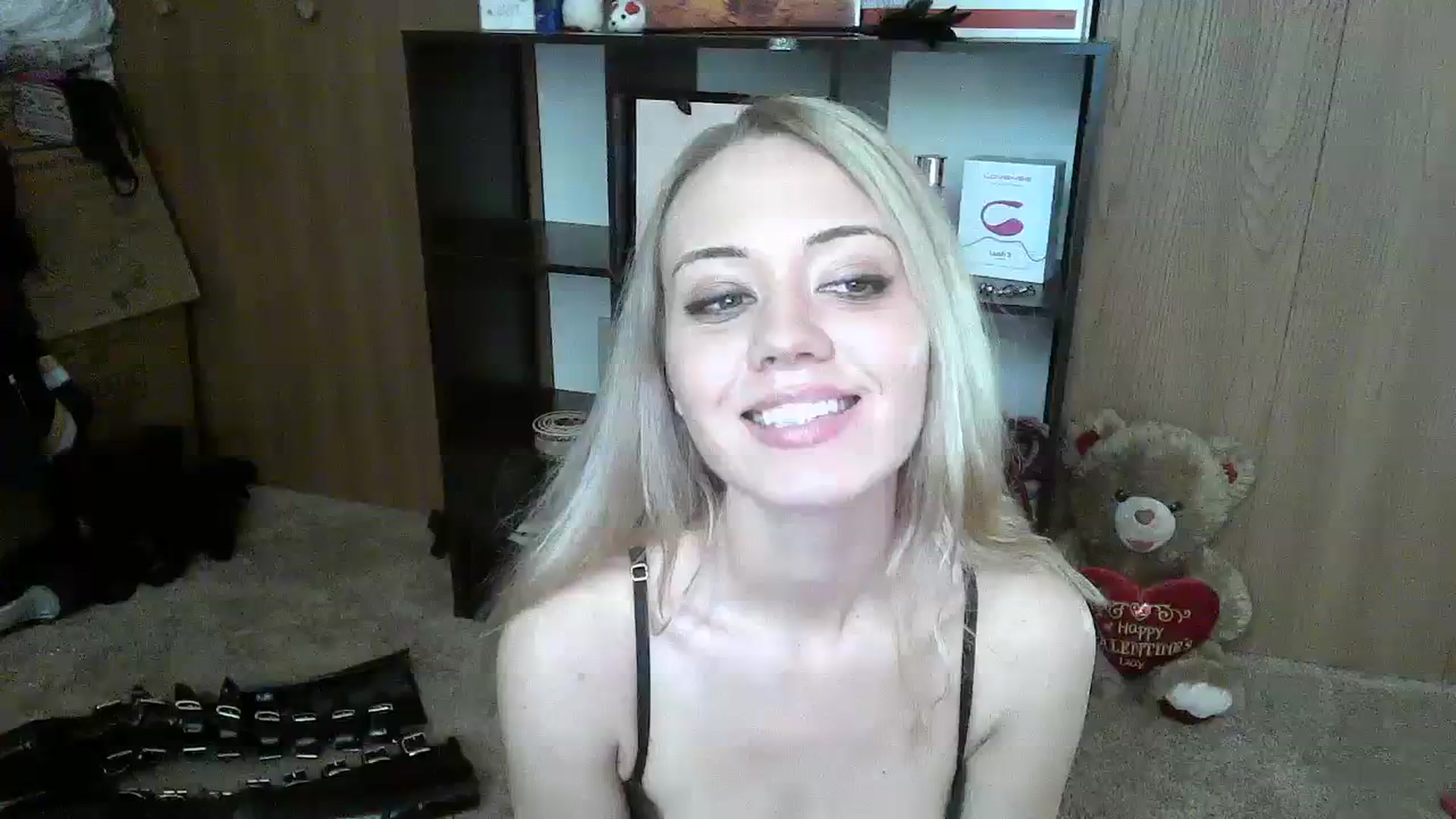 Gallery image thumbnail from Mandeigh's myfreecams stream on, 02/07/2024, 06:43 image 6 of 20