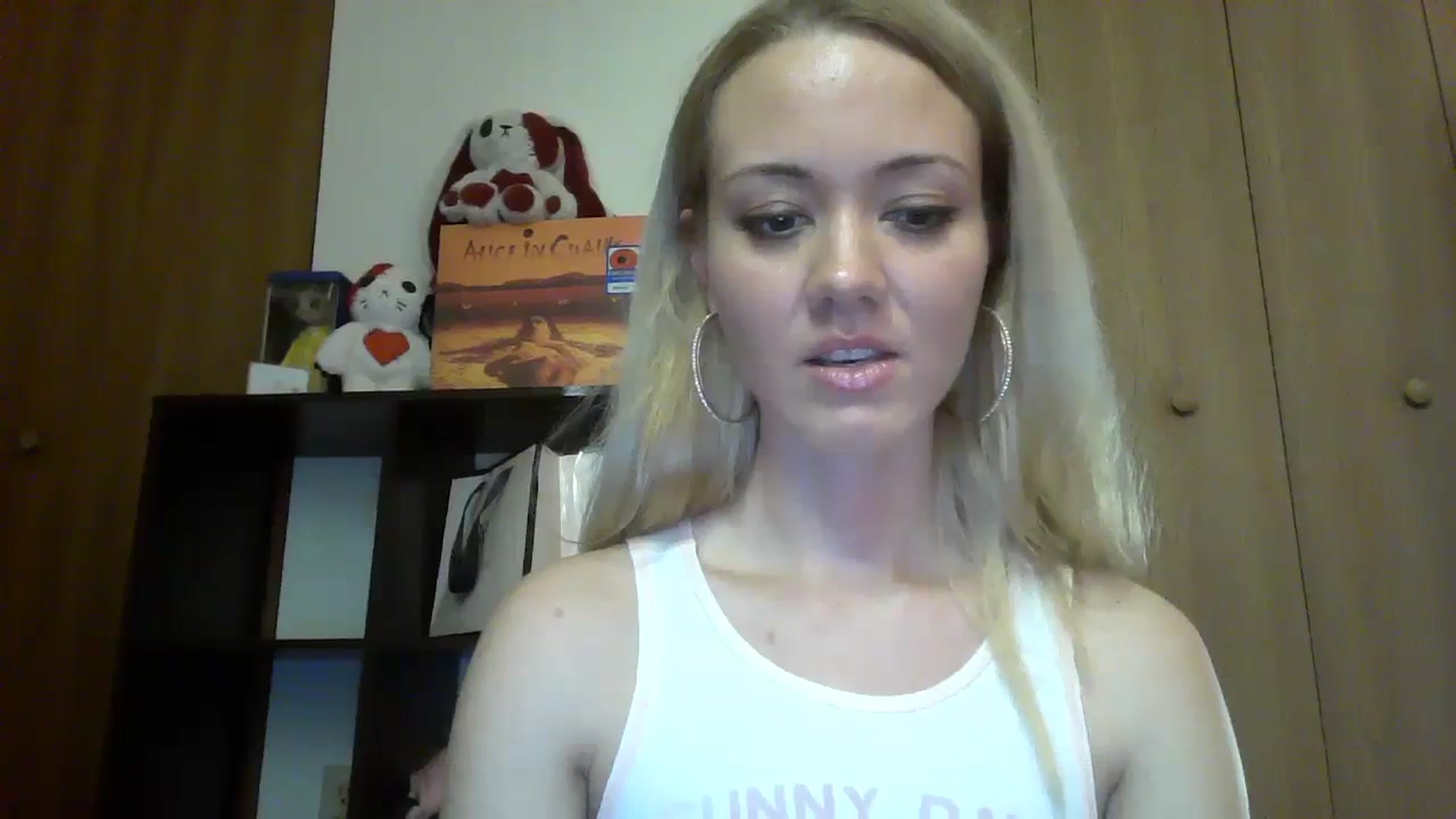 Gallery image thumbnail from Mandeigh's myfreecams stream on, 02/14/2024, 01:51 image 9 of 20