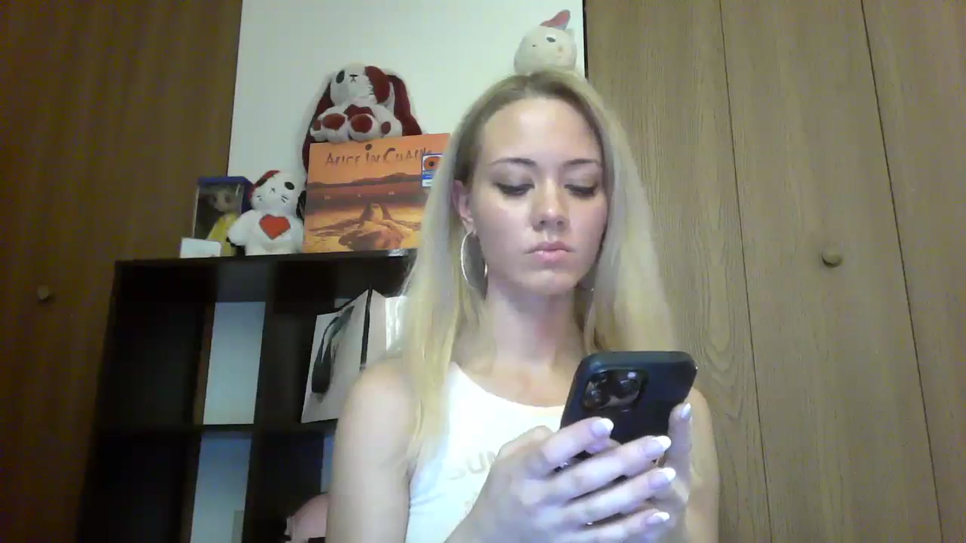 Gallery image thumbnail from Mandeigh's myfreecams stream on, 02/14/2024, 01:51 image 18 of 20