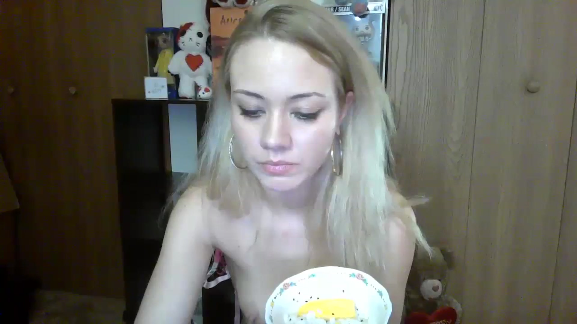 Gallery image thumbnail from Mandeigh's myfreecams stream on, 02/20/2024, 07:09 image 5 of 20
