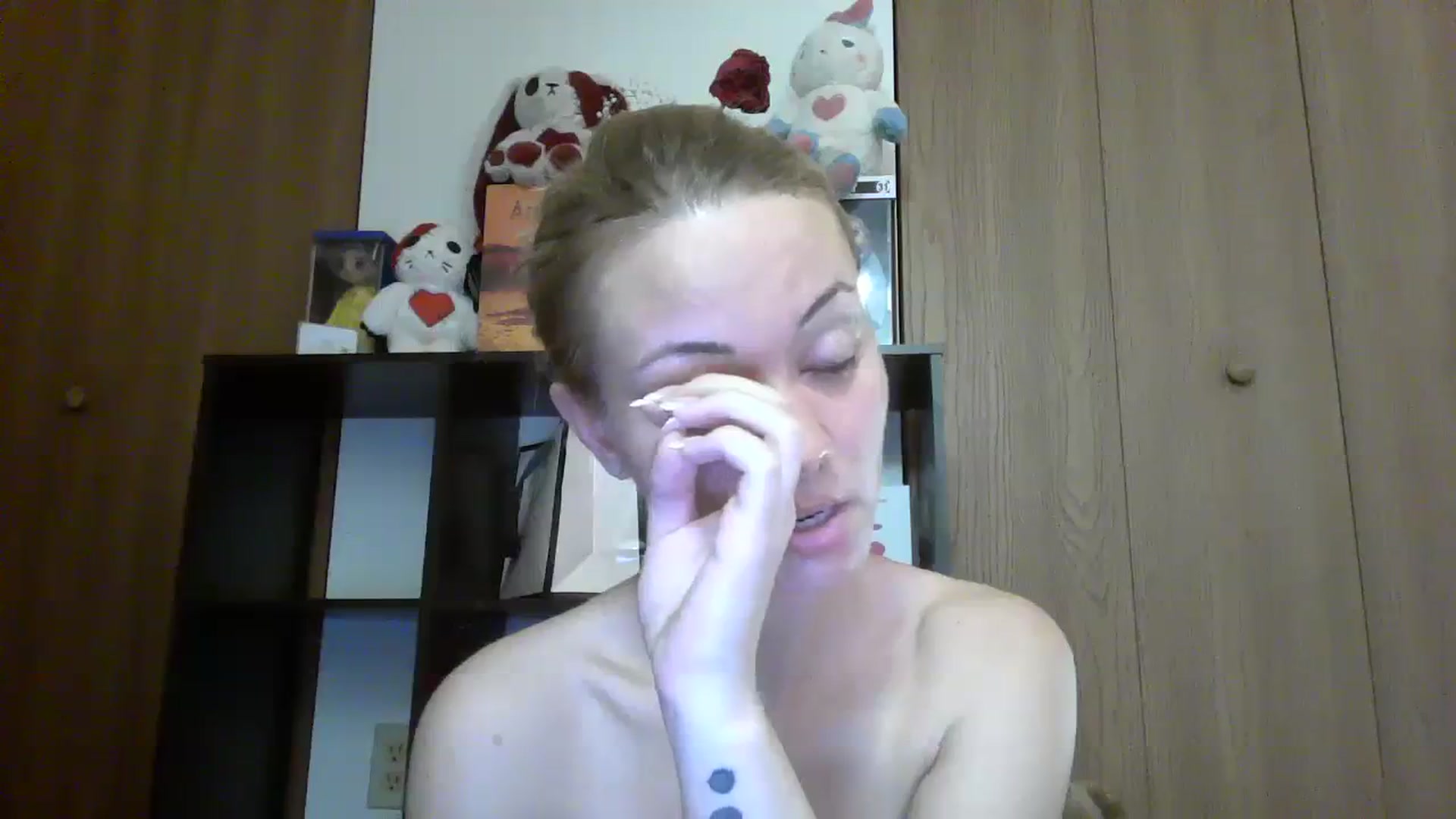 Gallery image thumbnail from Mandeigh's myfreecams stream on, 02/20/2024, 10:03 image 16 of 20