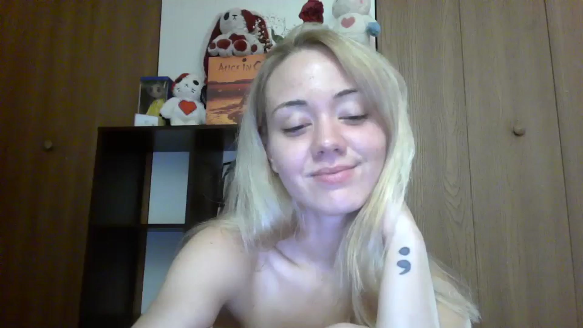 Gallery image thumbnail from Mandeigh's myfreecams stream on, 02/20/2024, 10:03 image 20 of 20