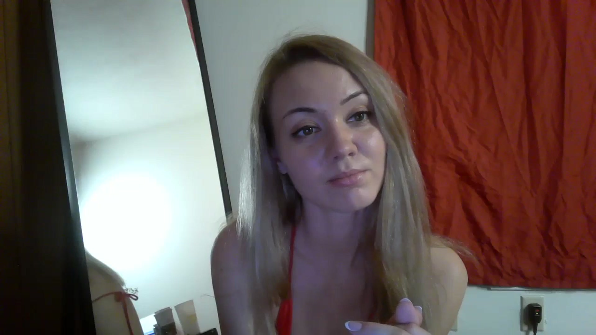 Gallery image thumbnail from Mandeigh's myfreecams stream on, 03/03/2024, 01:29 image 15 of 20