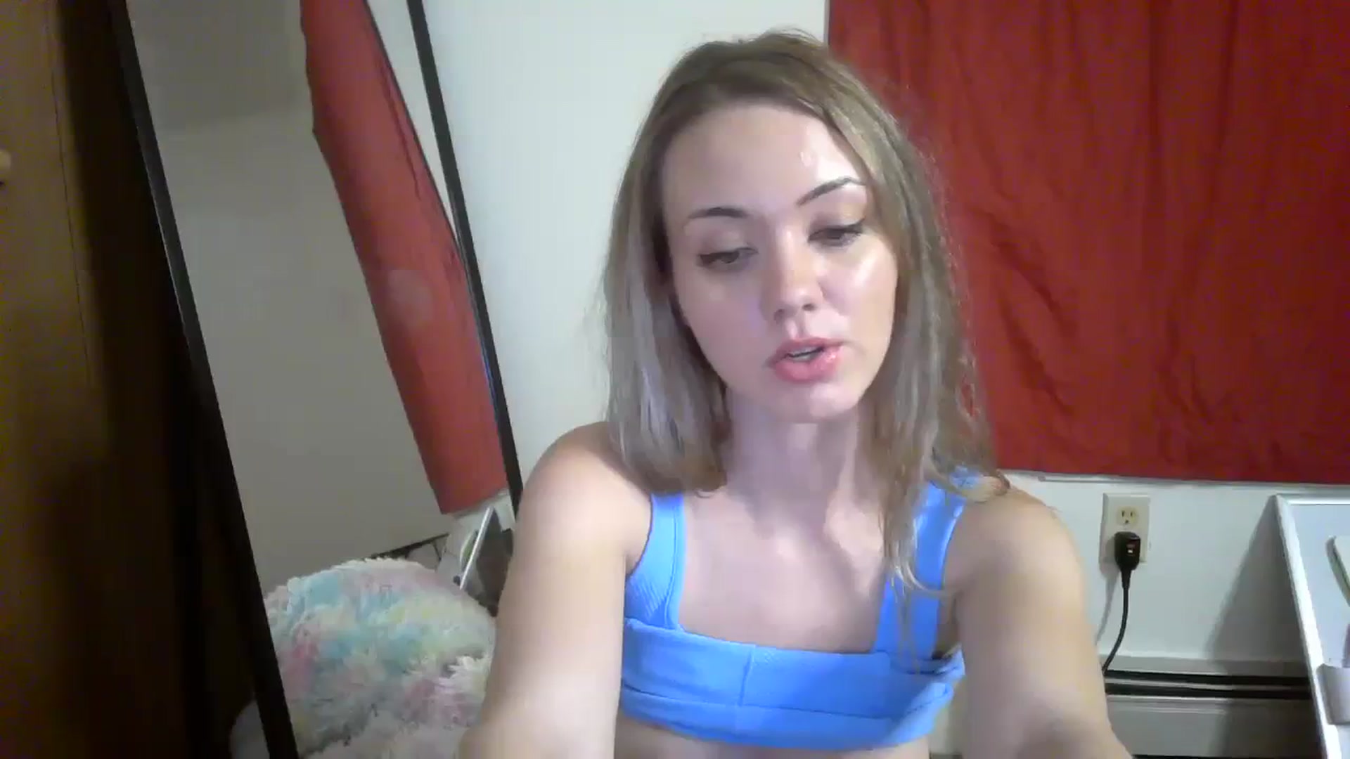 Gallery image thumbnail from Mandeigh's myfreecams stream on, 03/26/2024, 04:33 image 14 of 20
