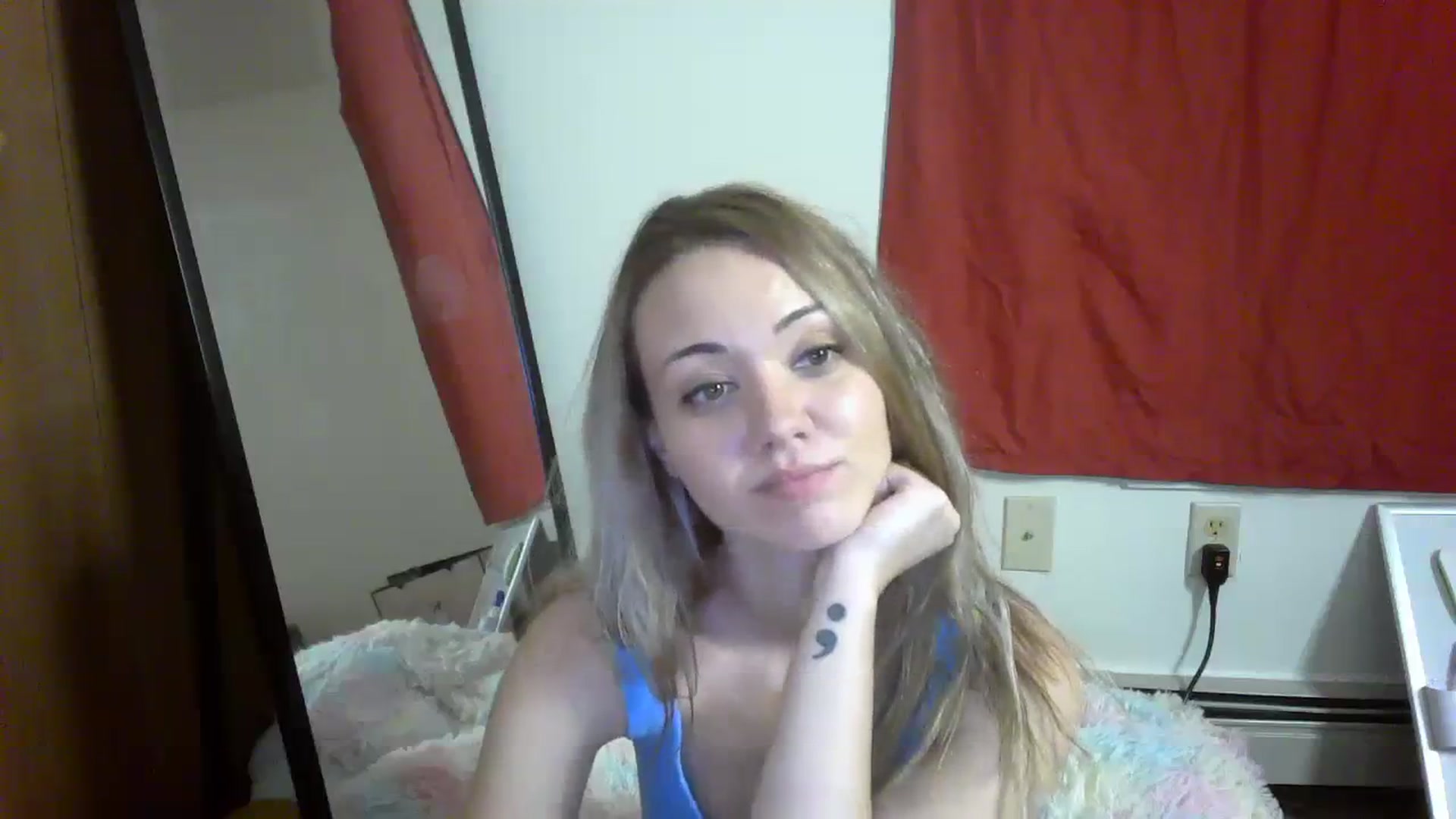 Gallery image thumbnail from Mandeigh's myfreecams stream on, 03/26/2024, 04:33 image 9 of 20