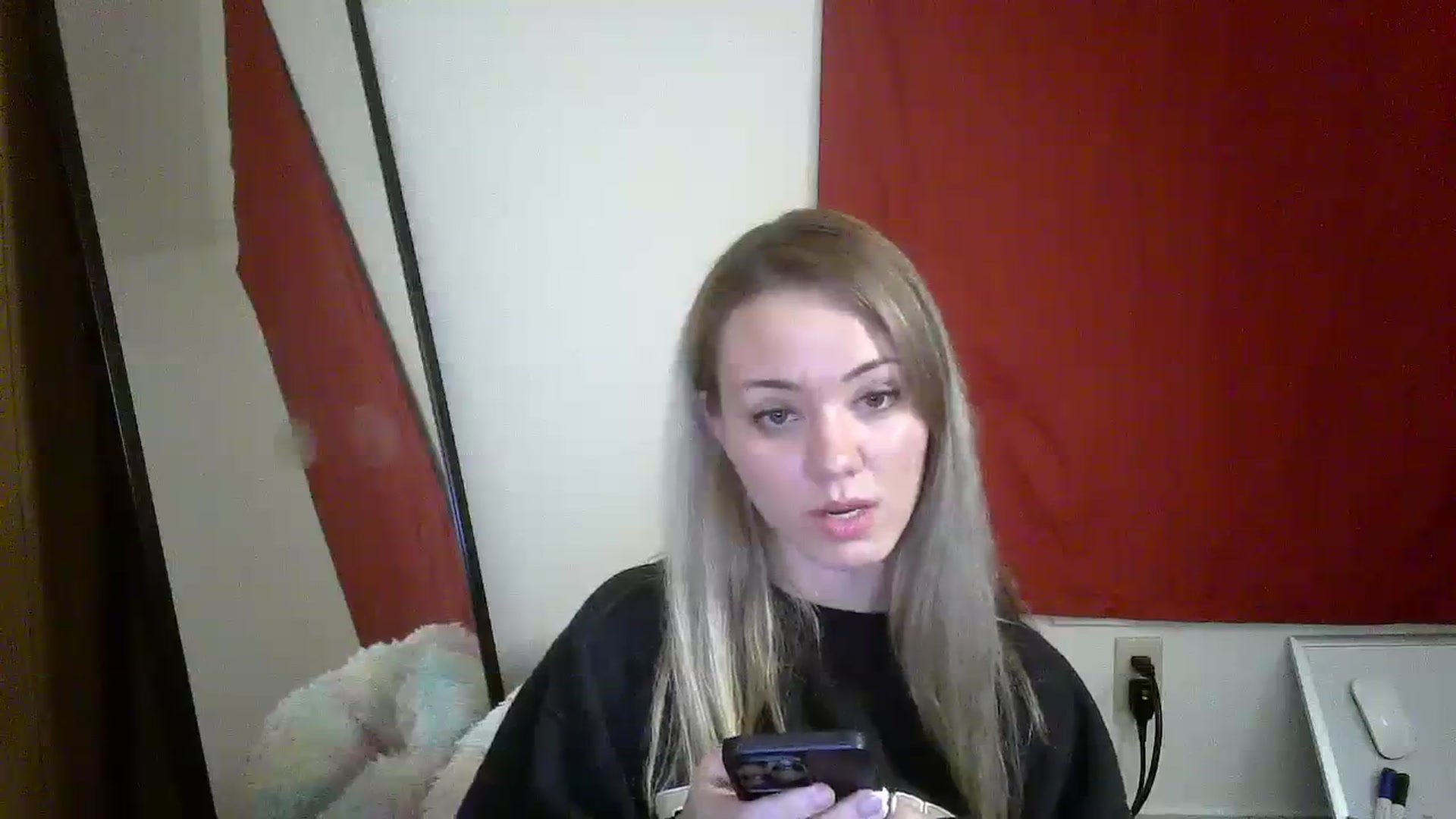 Gallery image thumbnail from Mandeigh's myfreecams stream on, 03/30/2024, 08:08 image 3 of 20