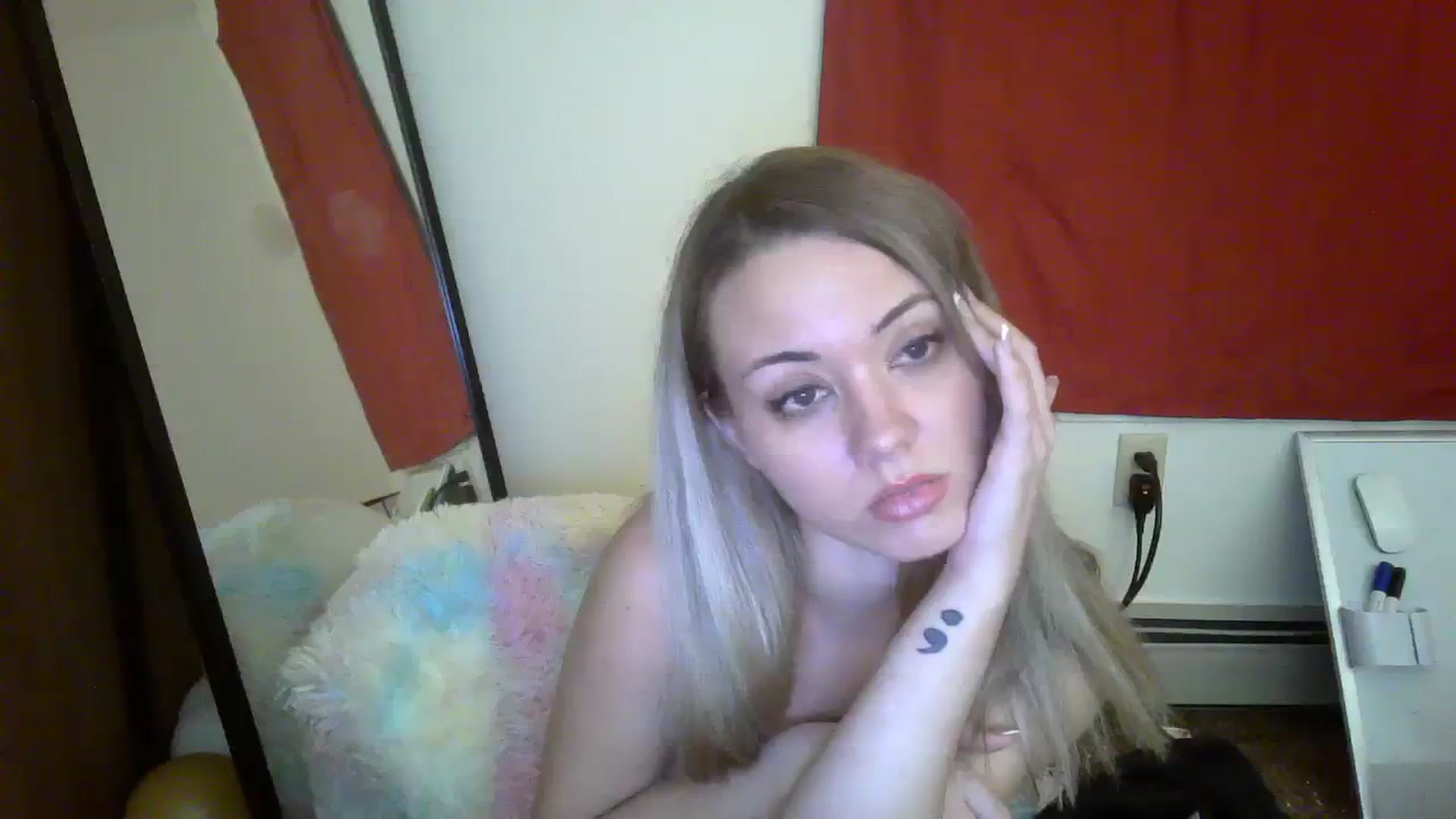 Gallery image thumbnail from Mandeigh's myfreecams stream on, 03/30/2024, 08:08 image 19 of 20