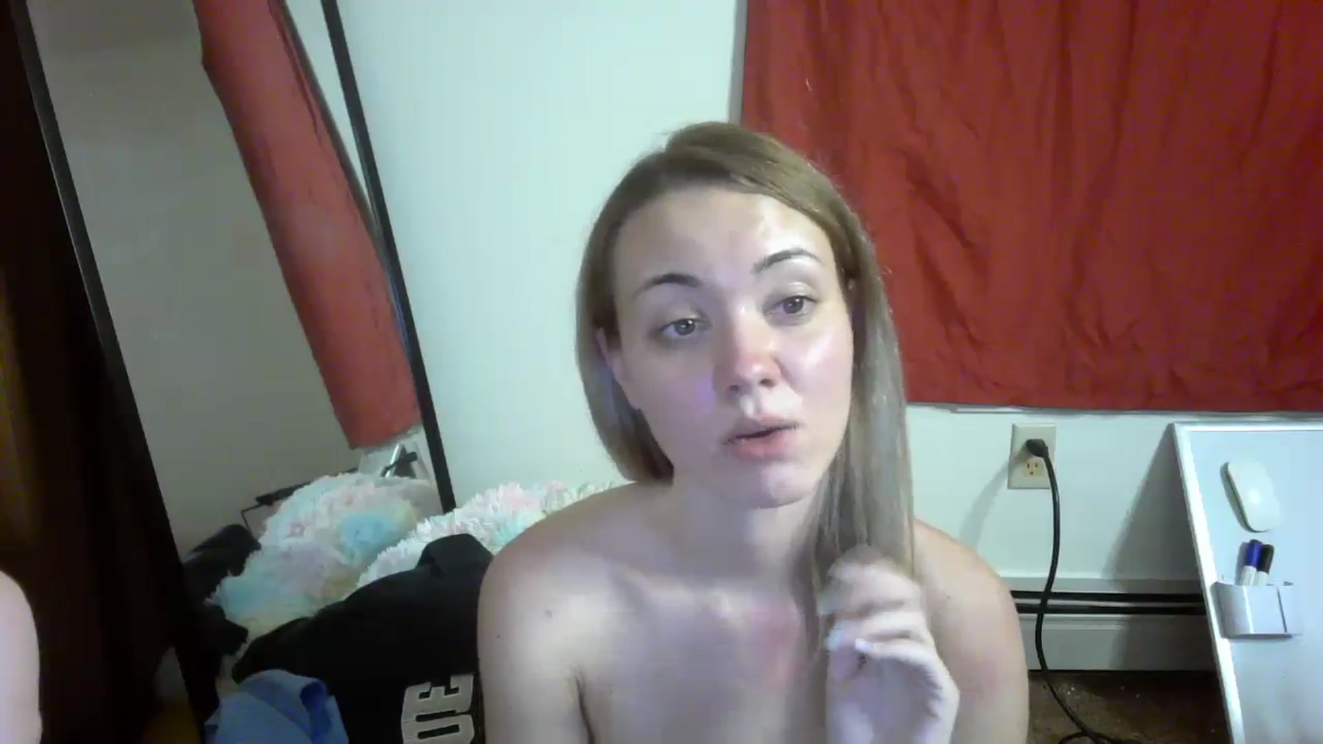 Gallery image thumbnail from Mandeigh's myfreecams stream on, 04/05/2024, 08:19 image 8 of 20