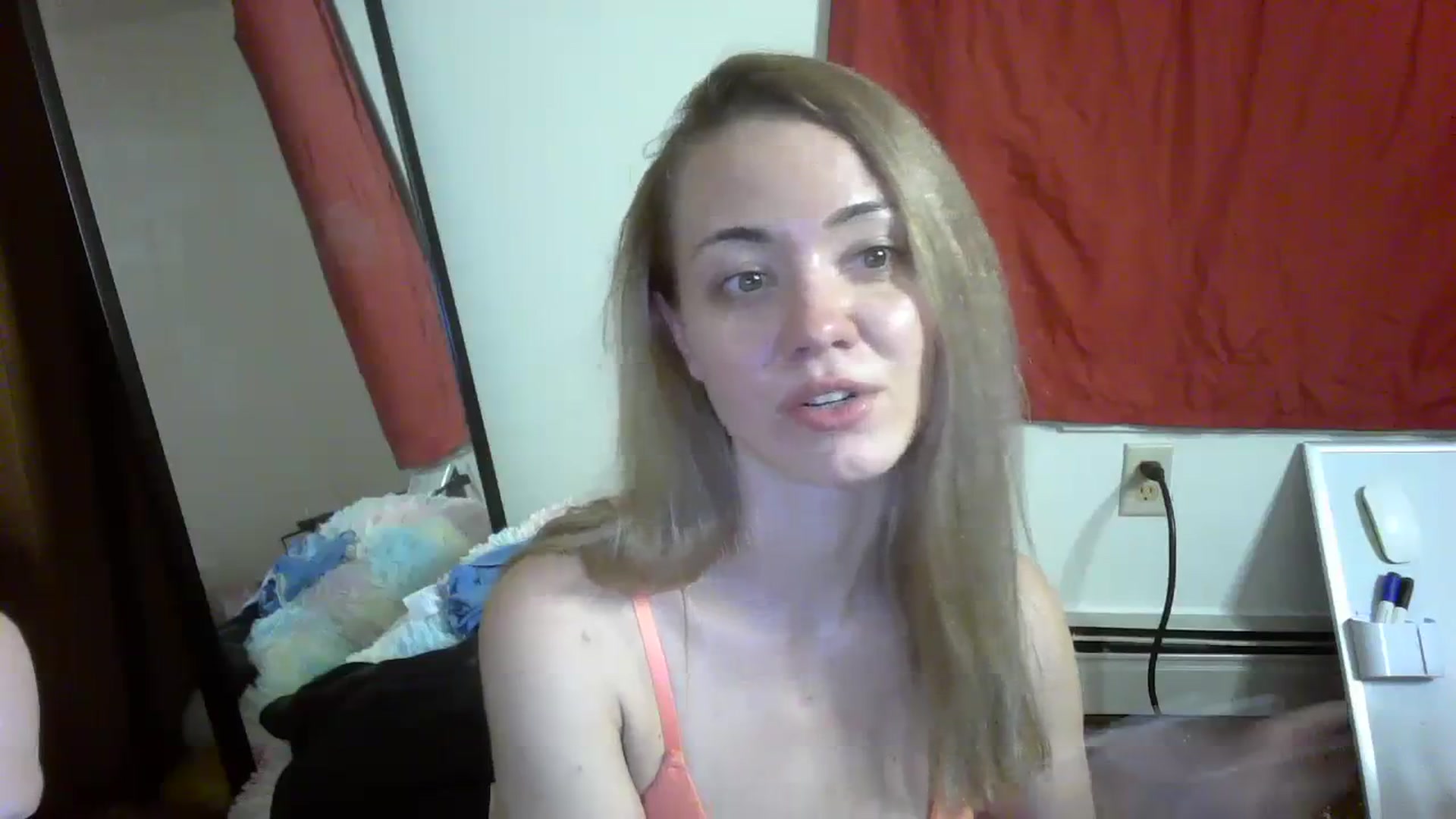 Gallery image thumbnail from Mandeigh's myfreecams stream on, 04/05/2024, 09:33 image 7 of 20