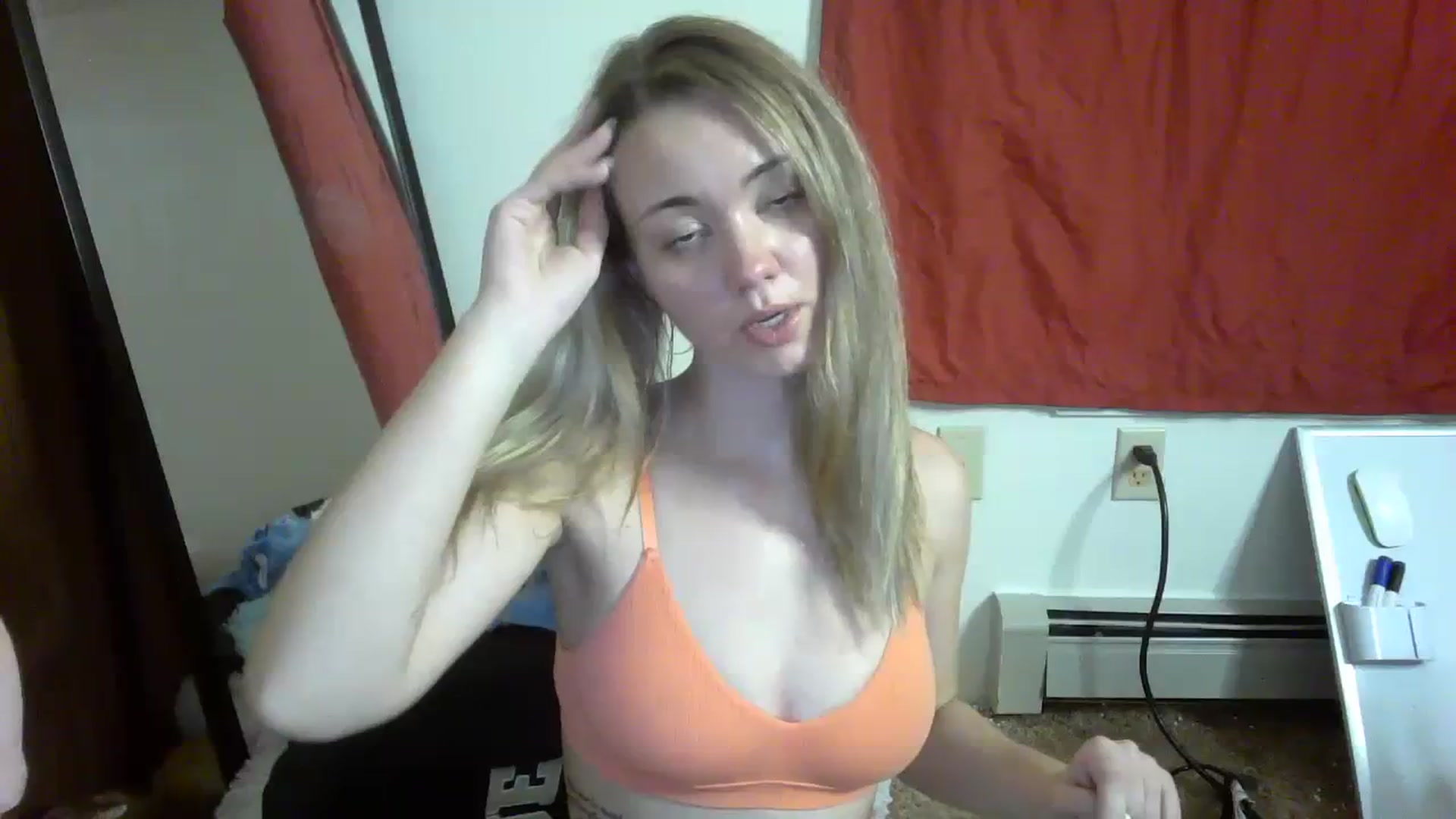 Gallery image thumbnail from Mandeigh's myfreecams stream on, 04/05/2024, 09:33 image 1 of 20