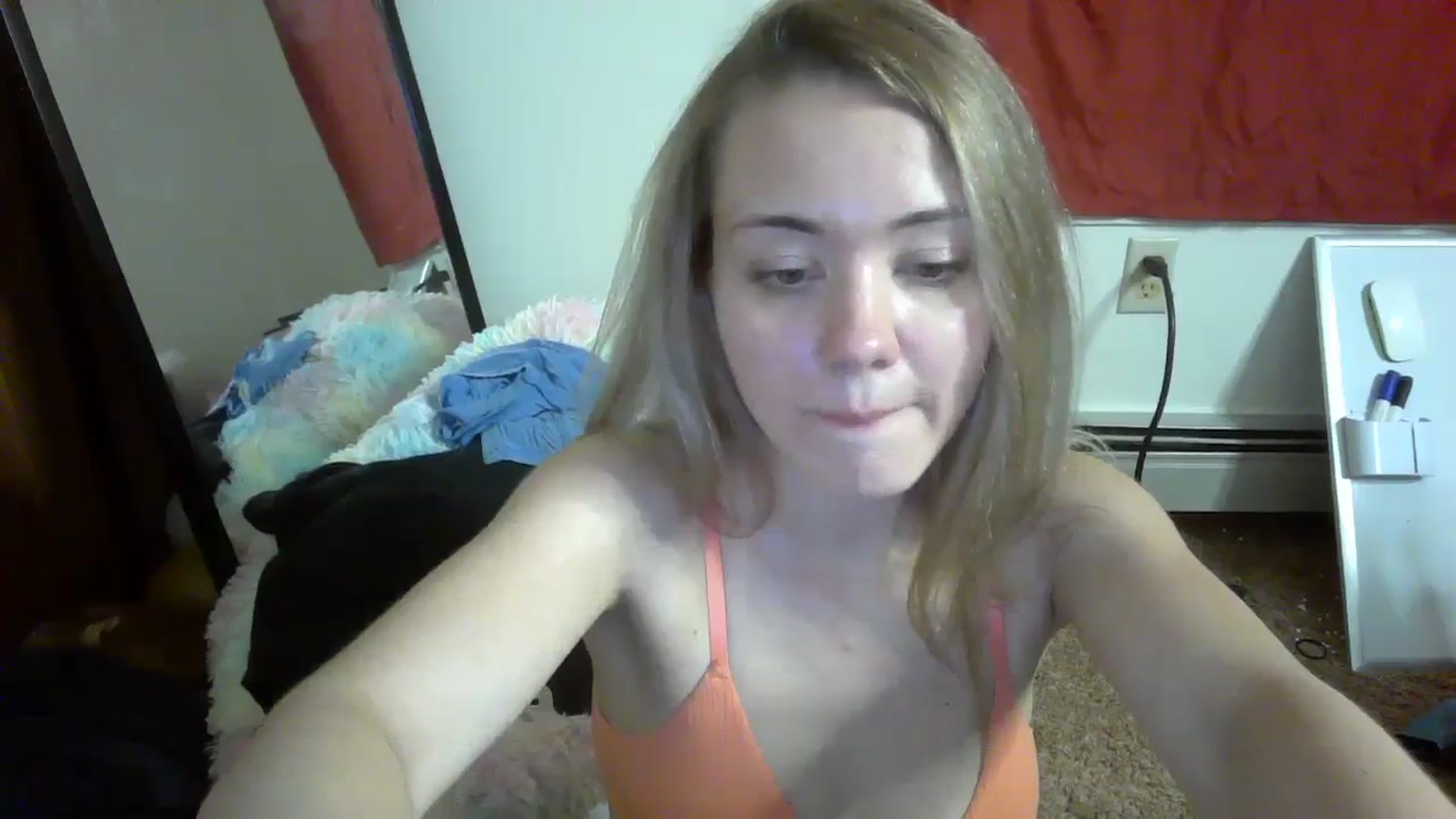 Gallery image thumbnail from Mandeigh's myfreecams stream on, 04/05/2024, 09:33 image 17 of 20