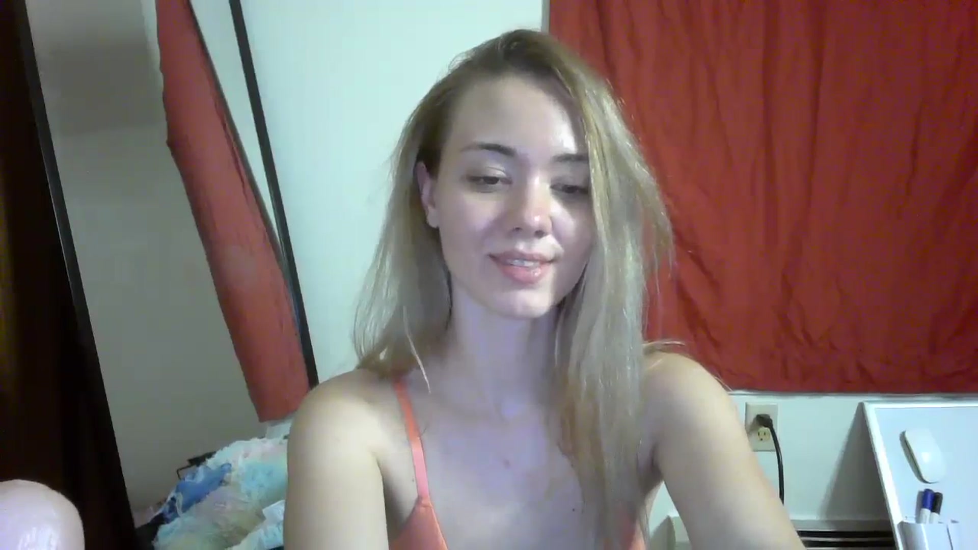 Gallery image thumbnail from Mandeigh's myfreecams stream on, 04/05/2024, 09:33 image 5 of 20