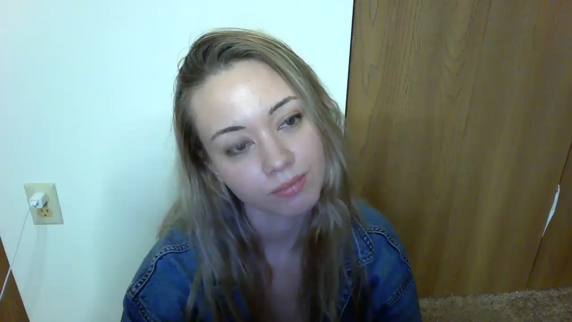 Gallery image thumbnail from Mandeigh's myfreecams stream on, 04/24/2024, 07:39 image 4 of 20