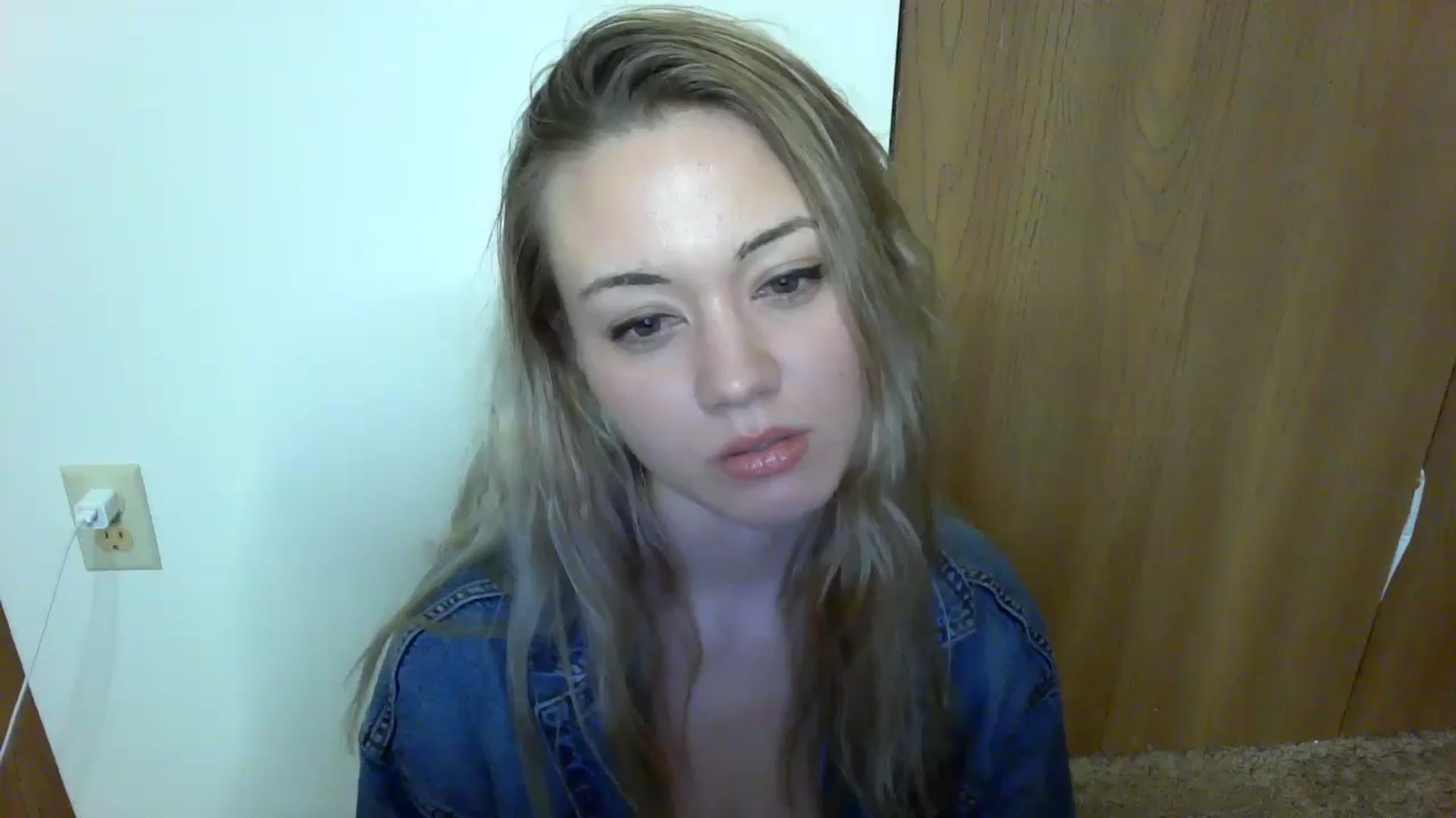 Gallery image thumbnail from Mandeigh's myfreecams stream on, 04/24/2024, 07:39 image 3 of 20