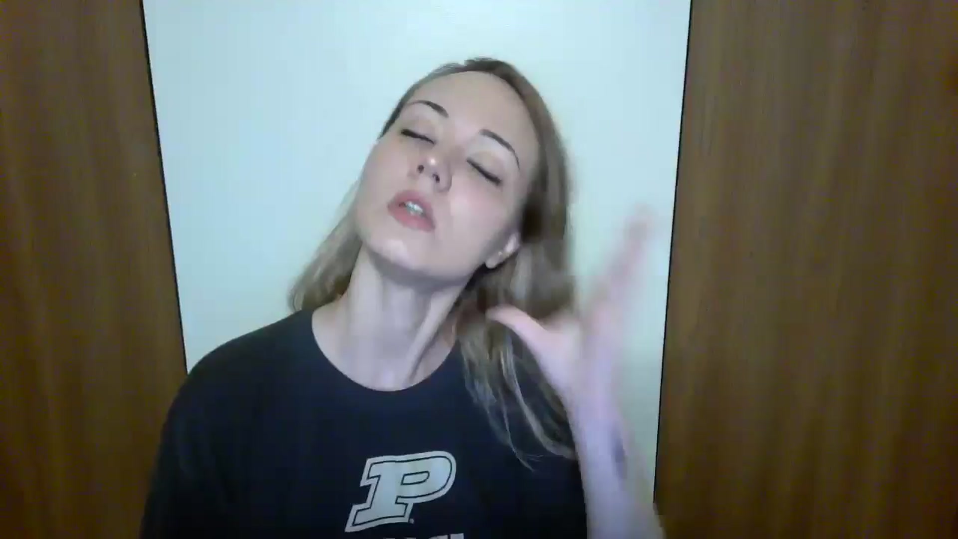 Gallery image thumbnail from Mandeigh's myfreecams stream on, 05/02/2024, 05:19 image 5 of 20
