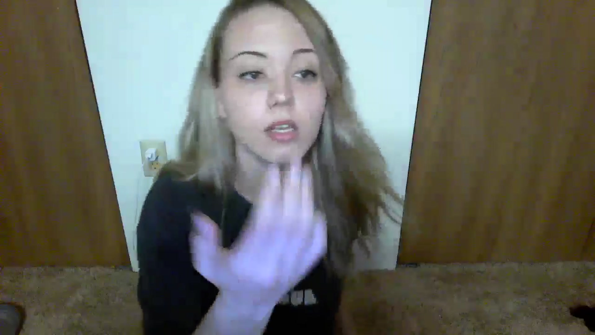 Gallery image thumbnail from Mandeigh's myfreecams stream on, 05/02/2024, 05:19 image 7 of 20