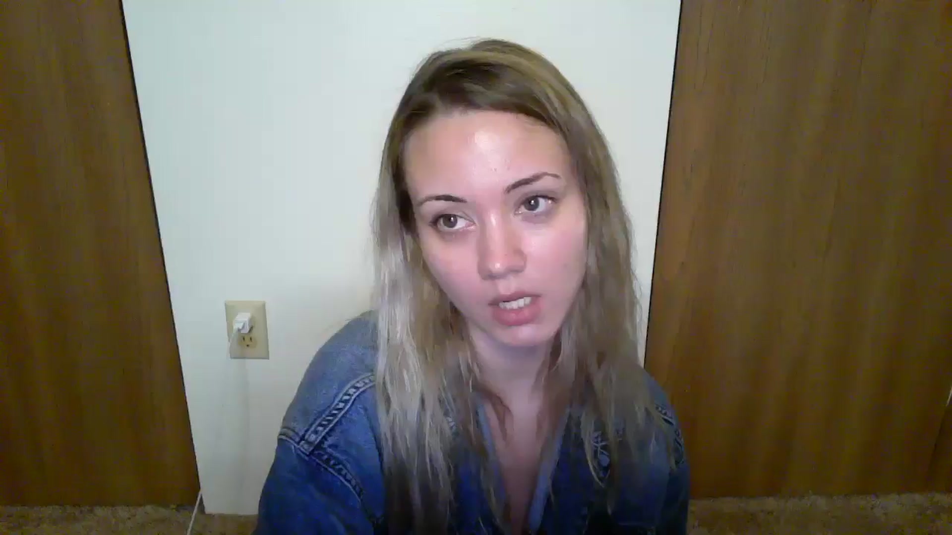Gallery image thumbnail from Mandeigh's myfreecams stream on, 05/02/2024, 08:25 image 18 of 20