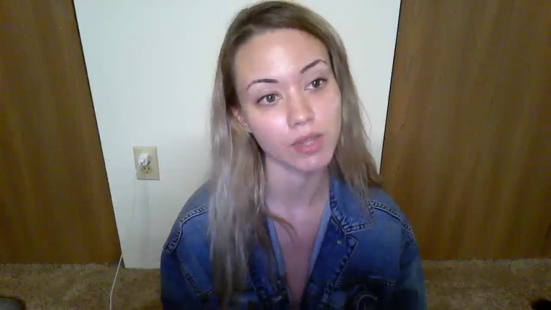 Gallery image thumbnail from Mandeigh's myfreecams stream on, 05/02/2024, 08:25 image 19 of 20