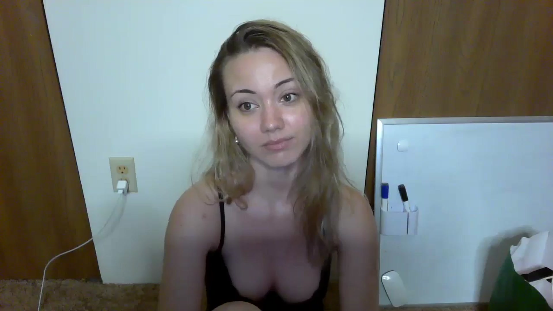 Gallery image thumbnail from Mandeigh's myfreecams stream on, 05/08/2024, 07:53 image 10 of 20
