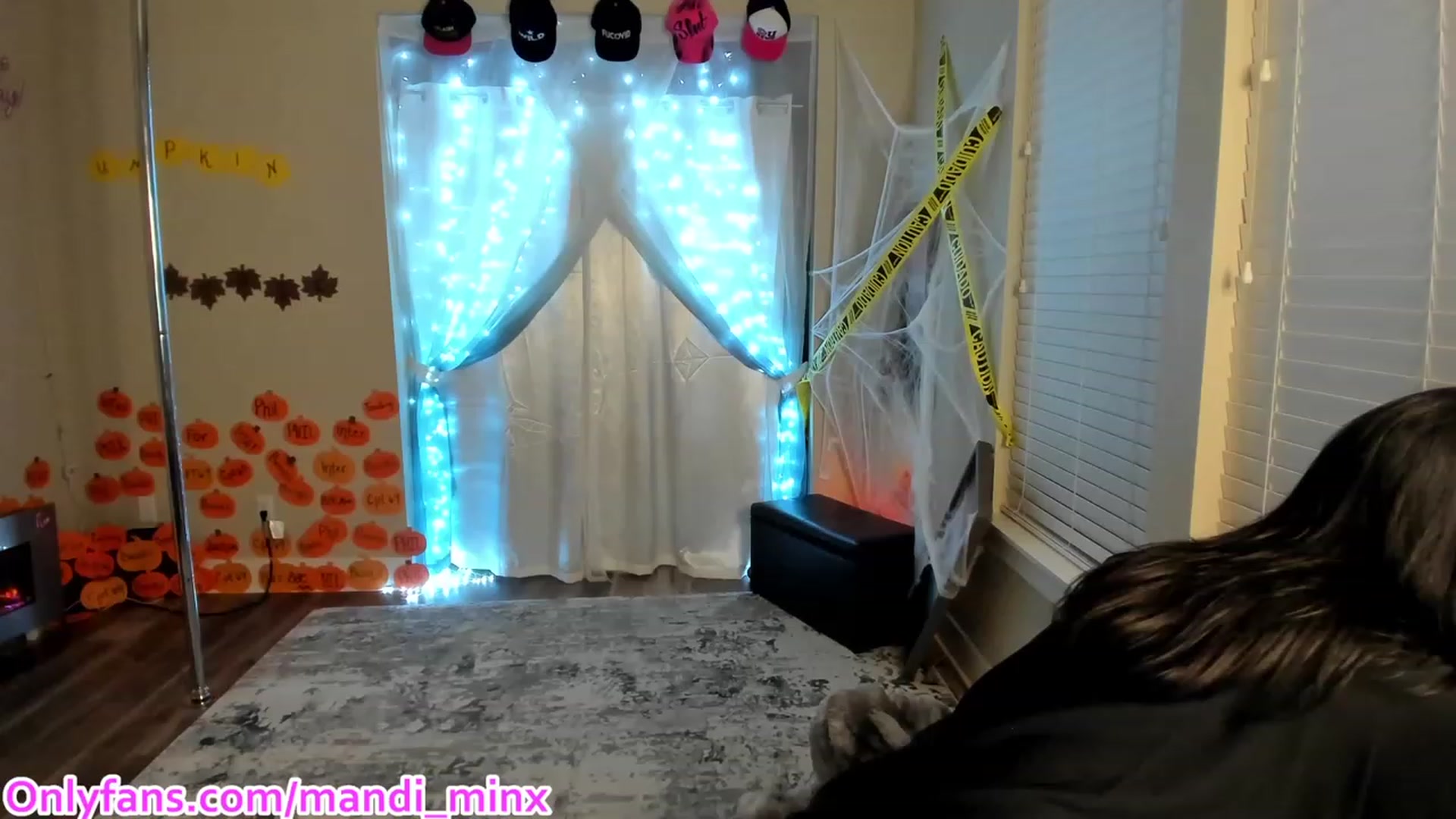 Gallery image thumbnail from Mandi_Minx's myfreecams stream on, 10/27/2023, 06:50 image 2 of 20